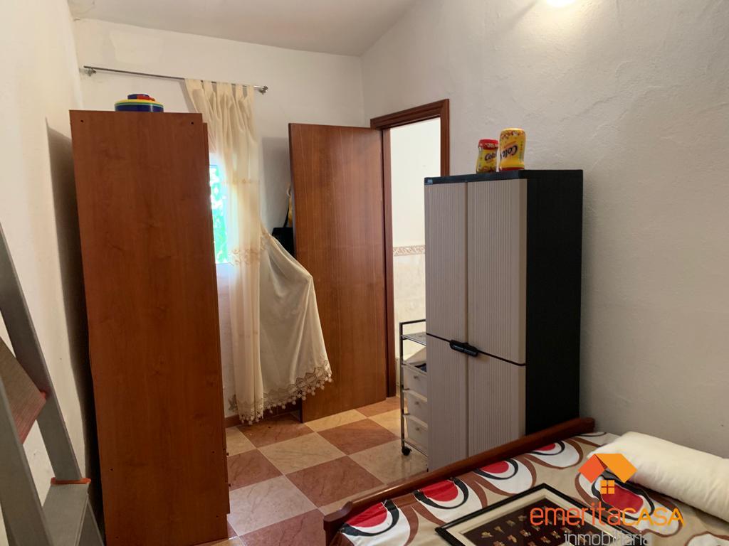 For sale of house in Aljucén