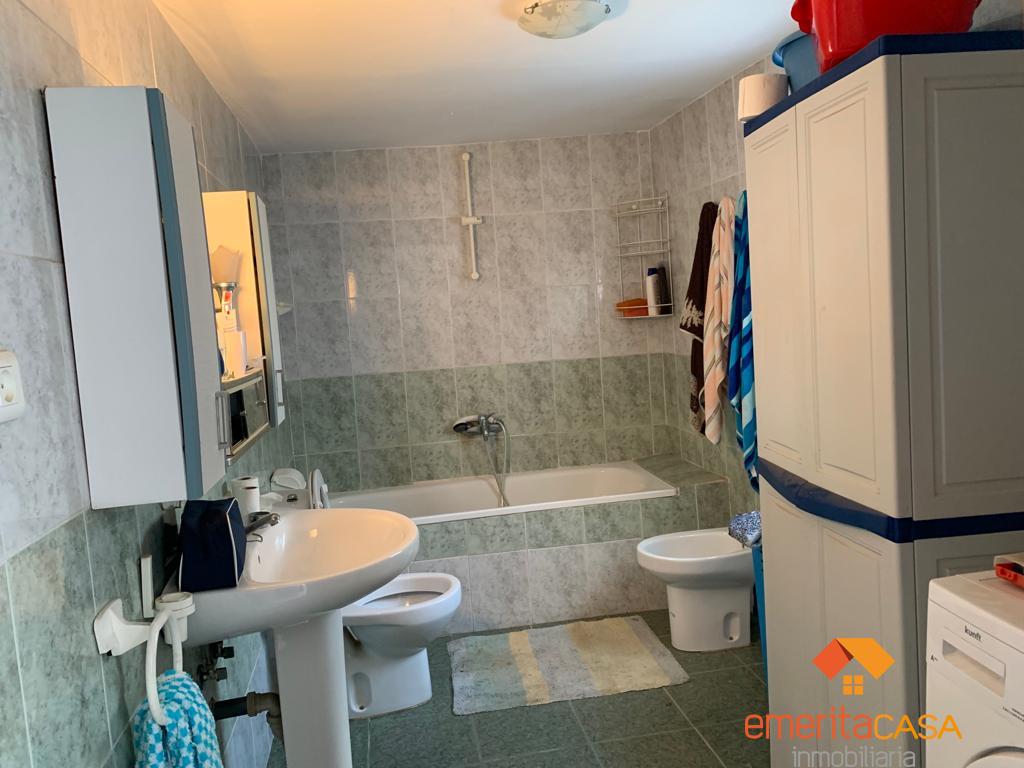 Venta de casa en Aljucén