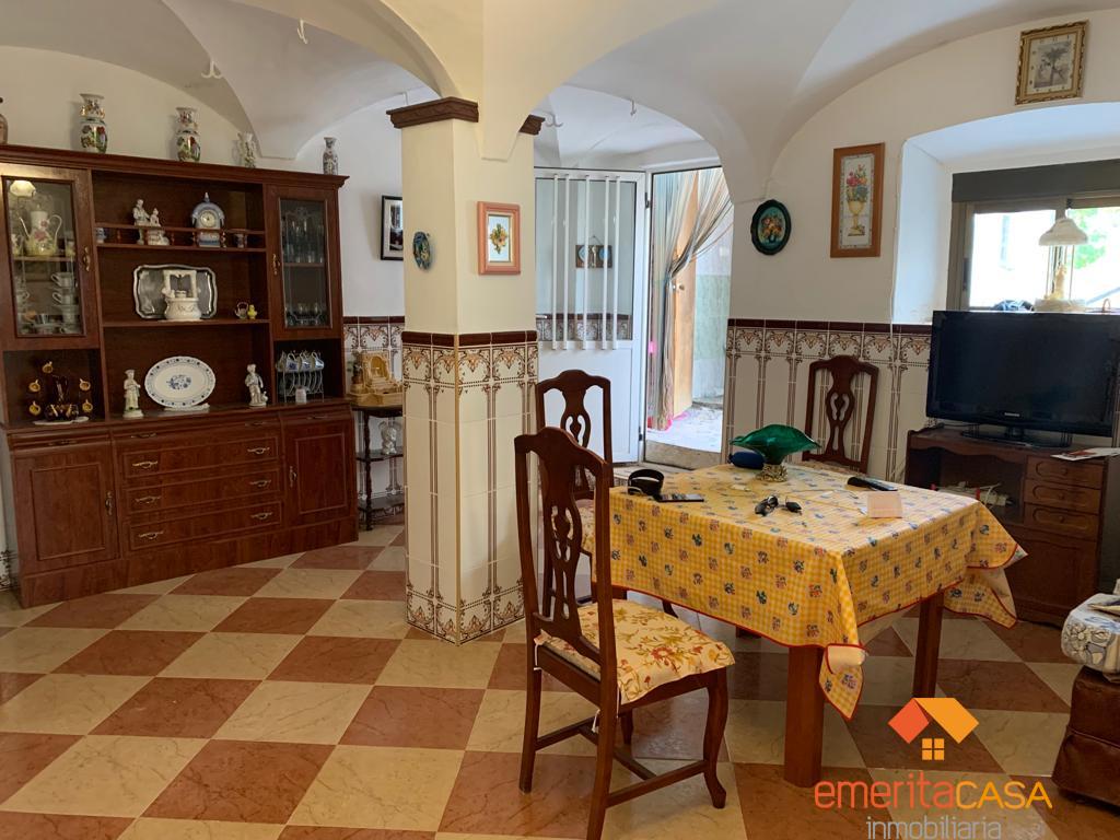 Venta de casa en Aljucén