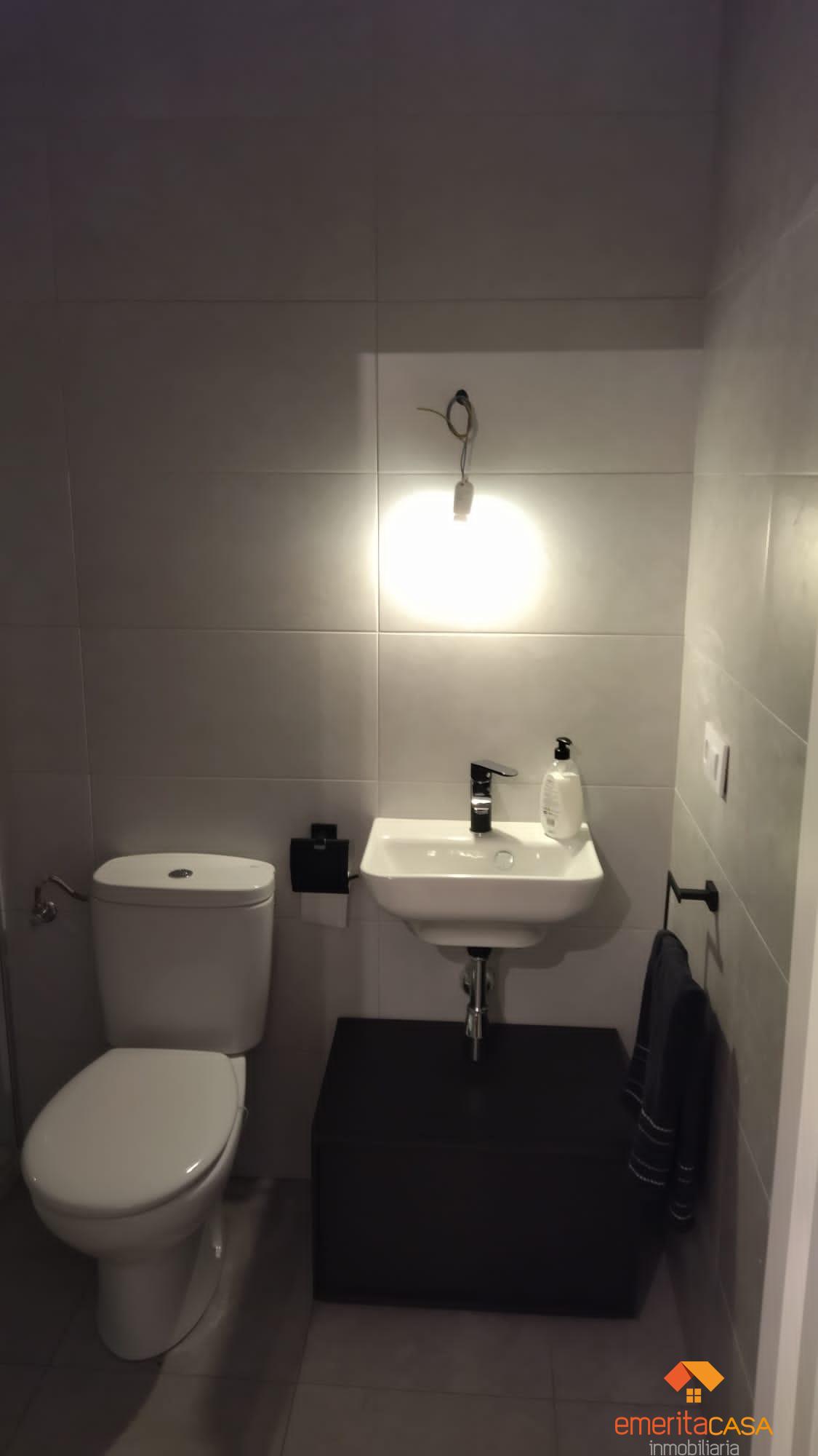 For sale of house in Aljucén