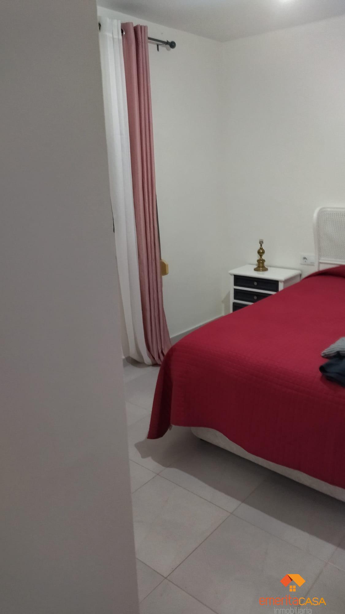 For sale of house in Aljucén
