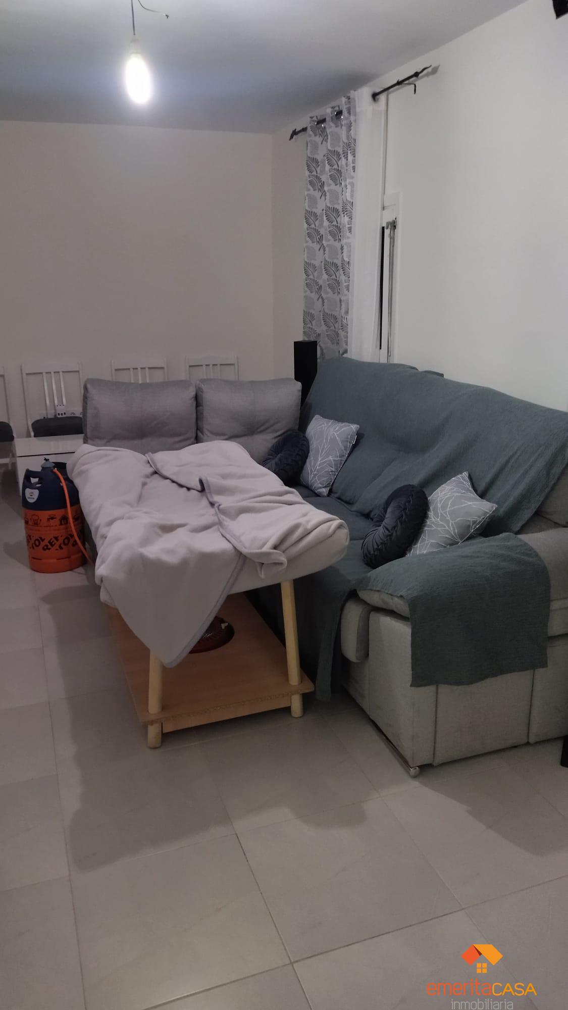 For sale of house in Aljucén