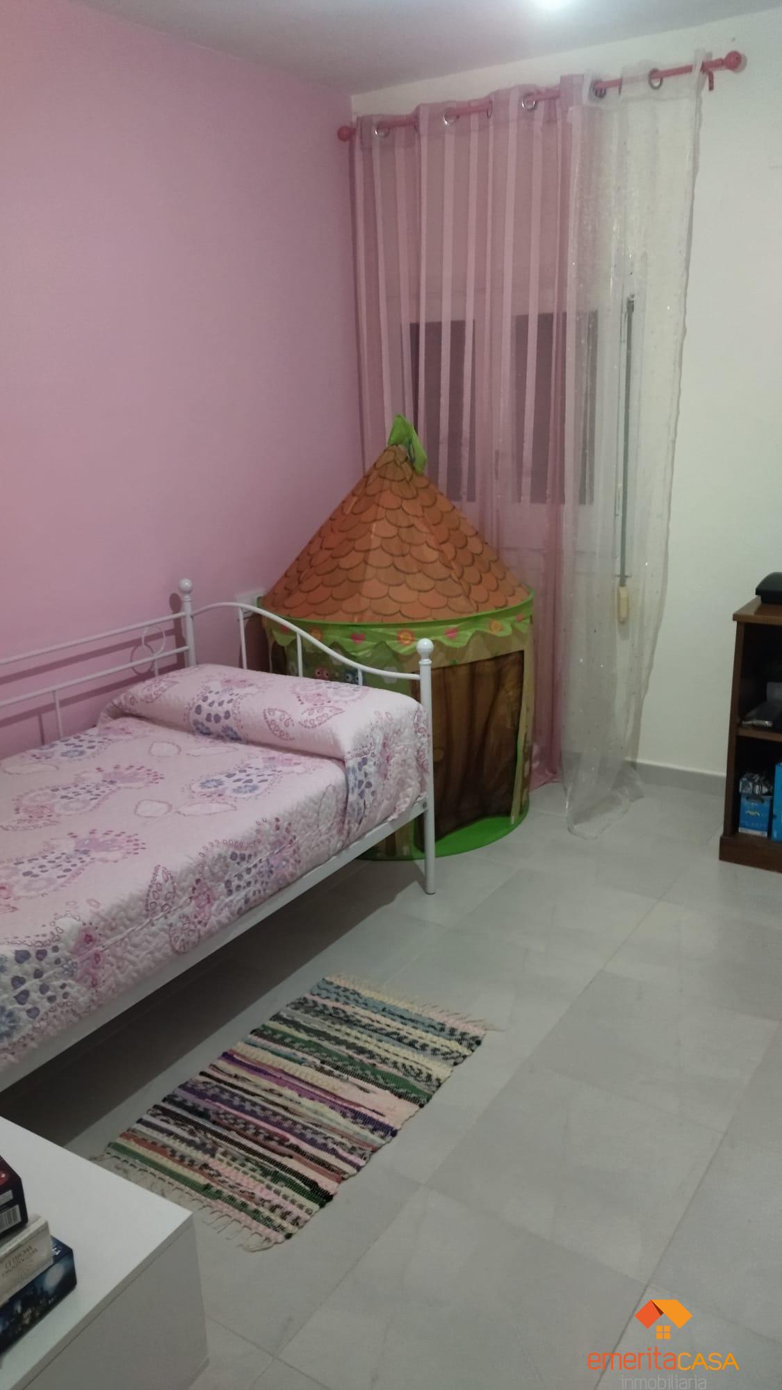 For sale of house in Aljucén