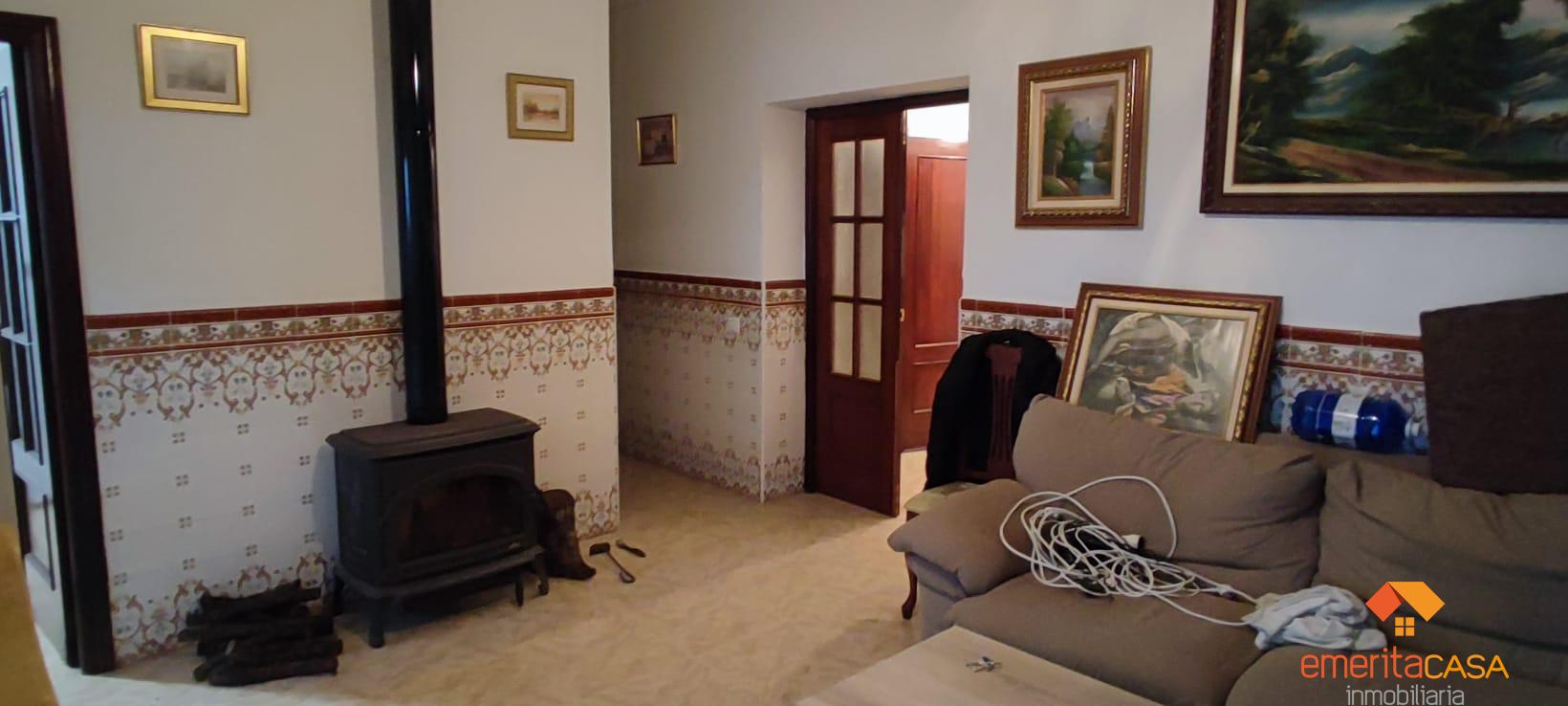 Venta de casa en Mirandilla