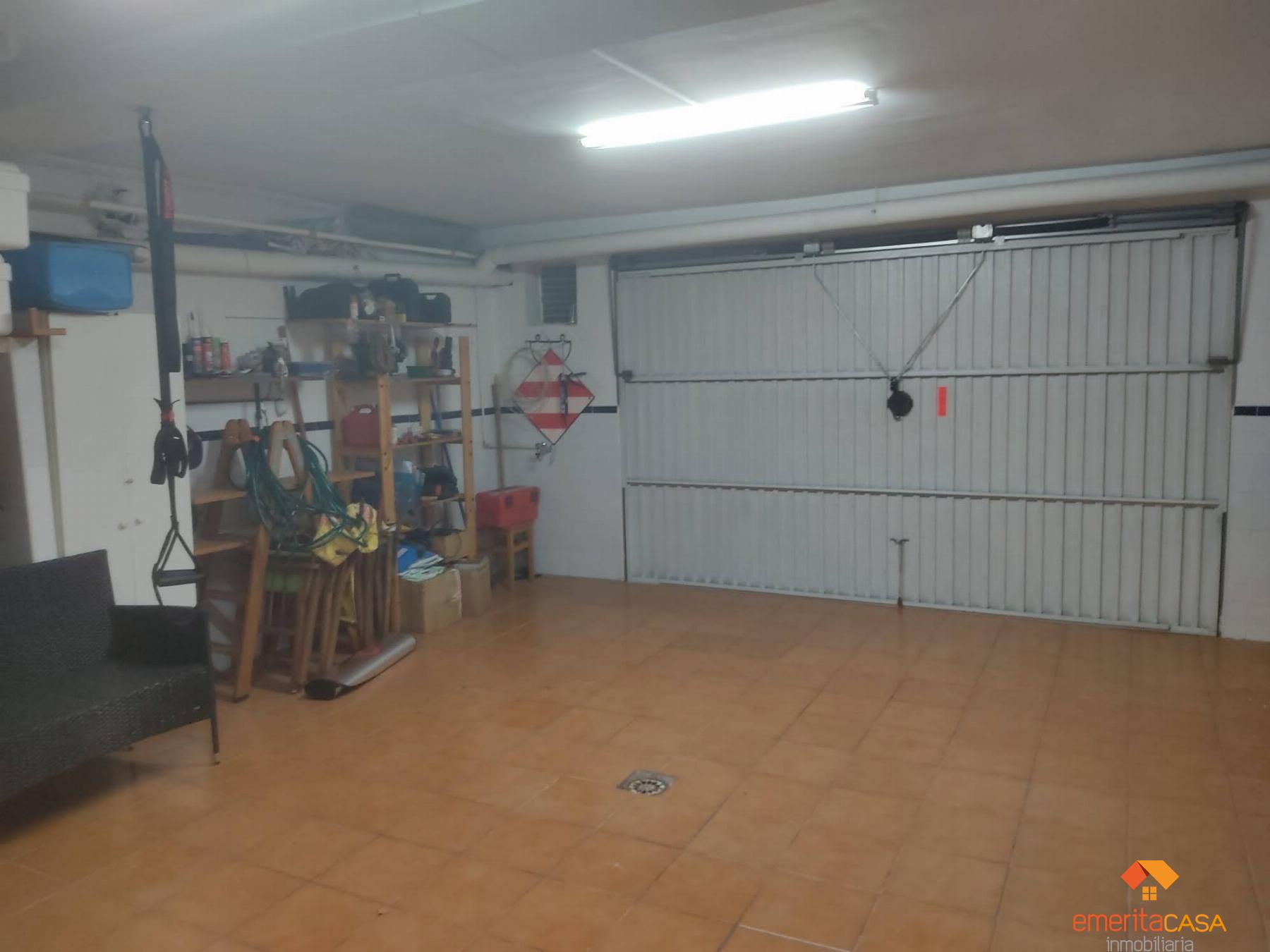 For sale of chalet in Mérida