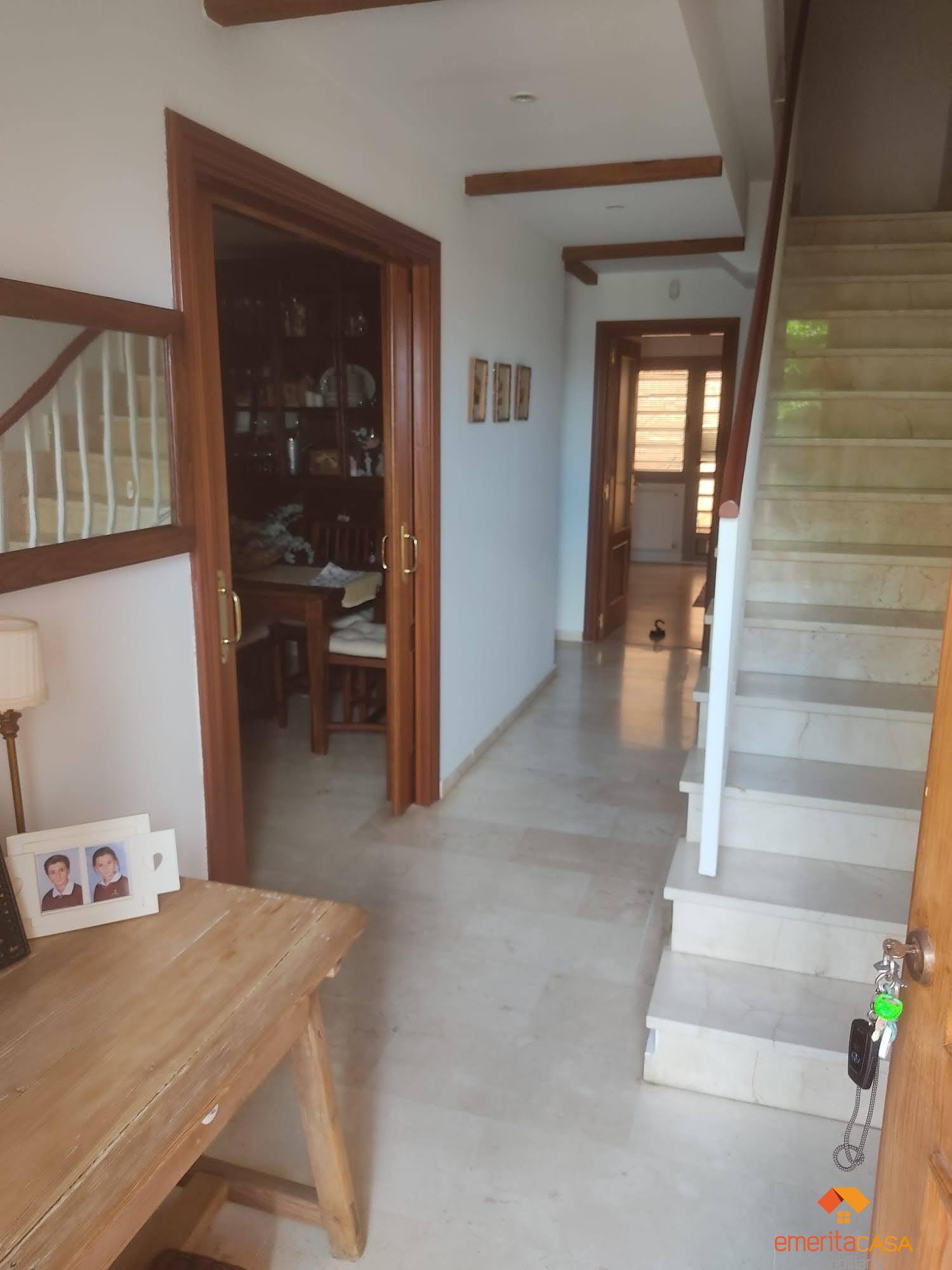 For sale of chalet in Mérida