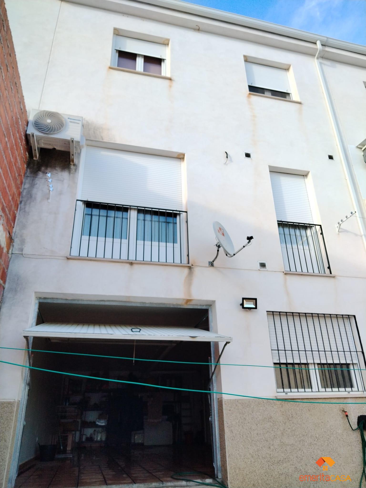 For sale of duplex in San Pedro de Mérida