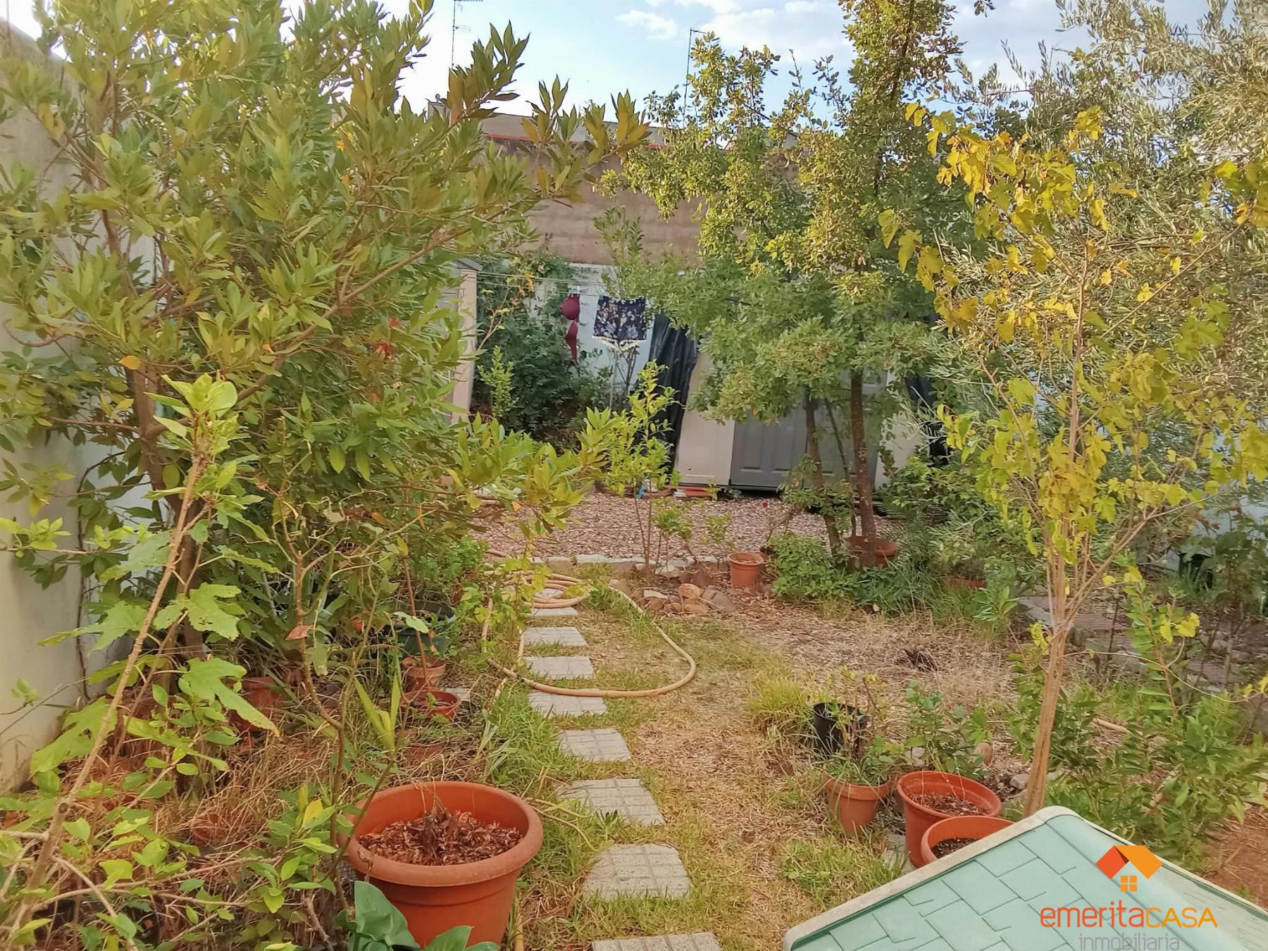 For sale of chalet in Mirandilla