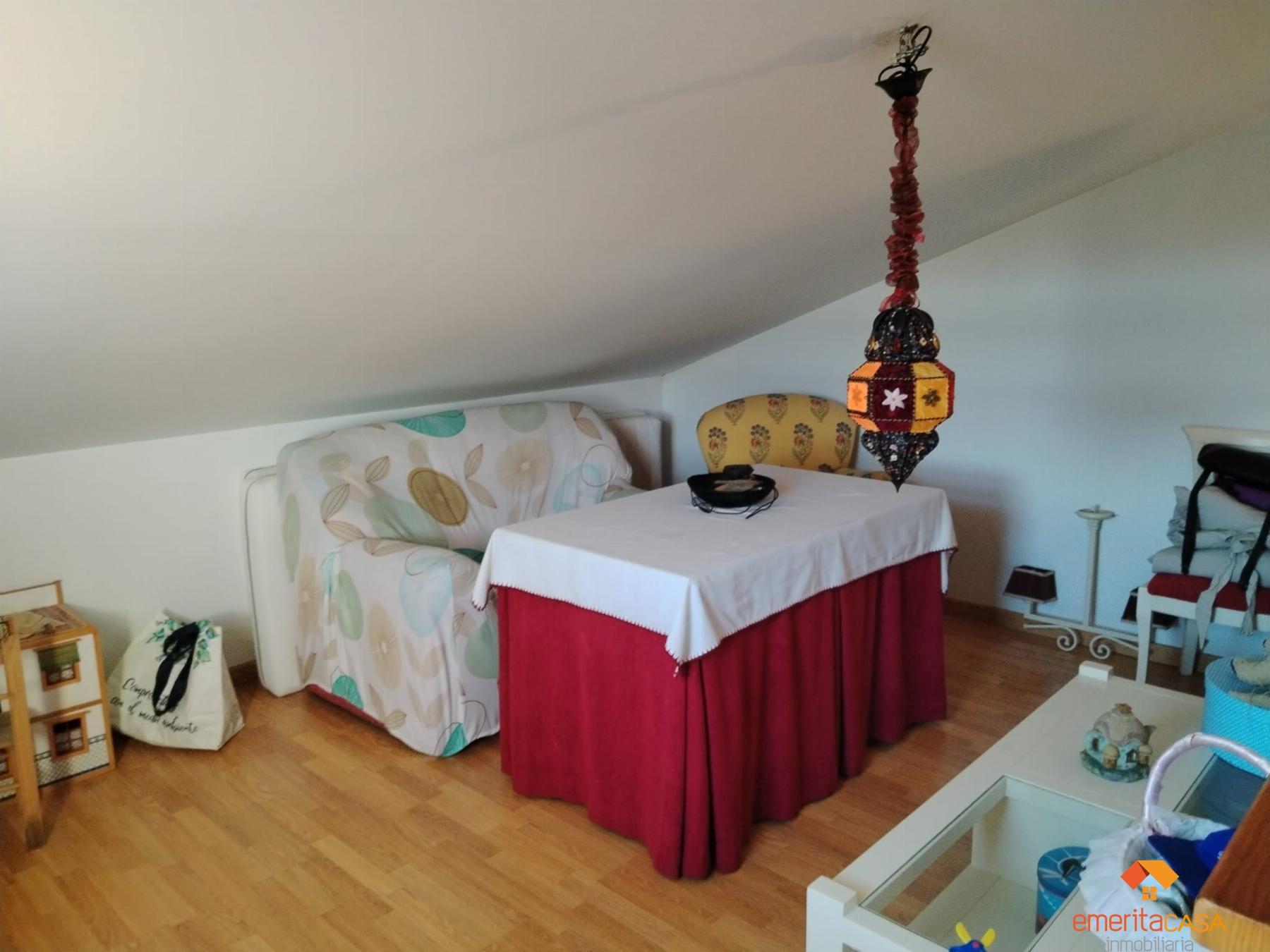 For sale of chalet in Mérida