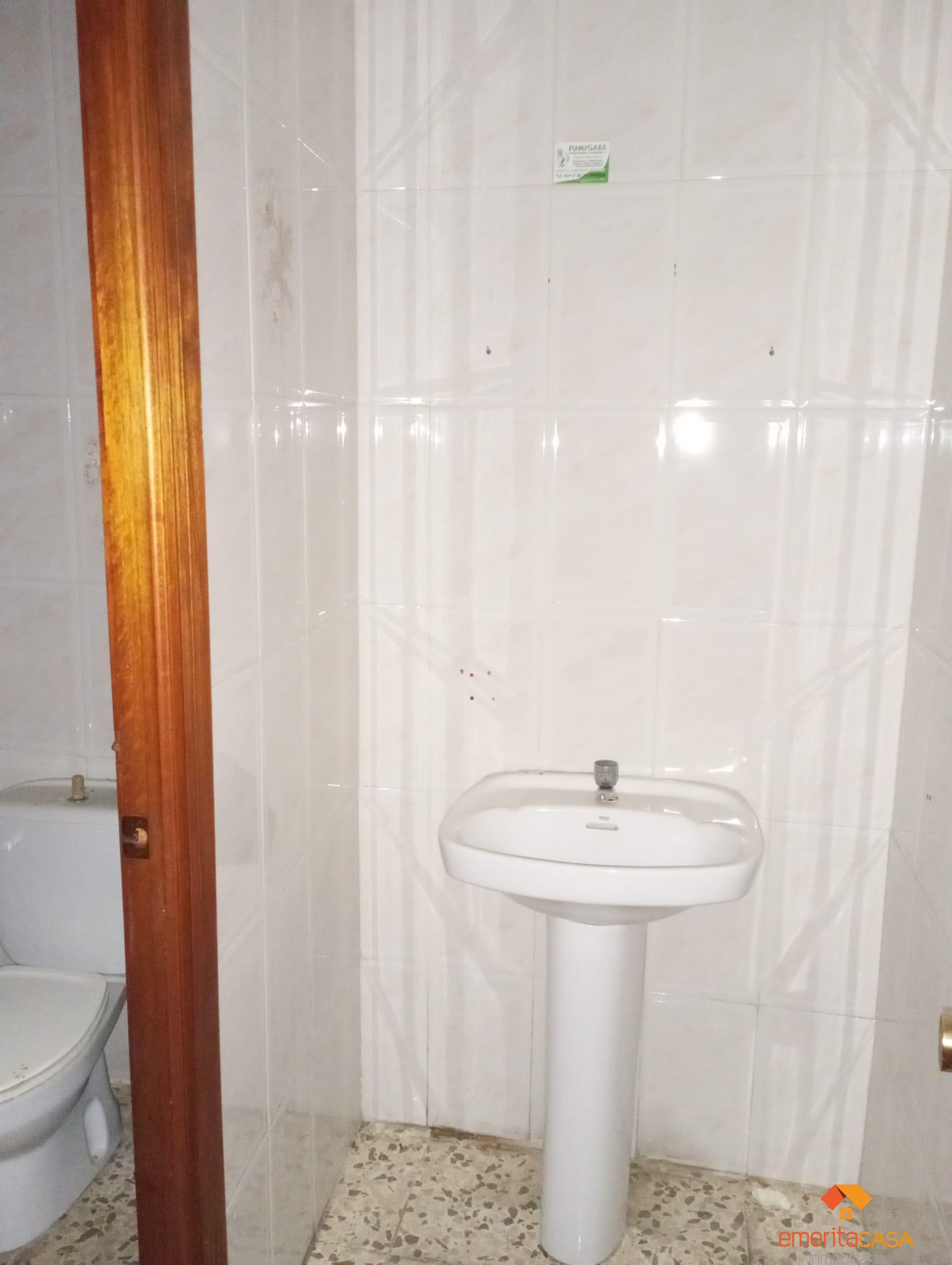 For sale of commercial in Mérida