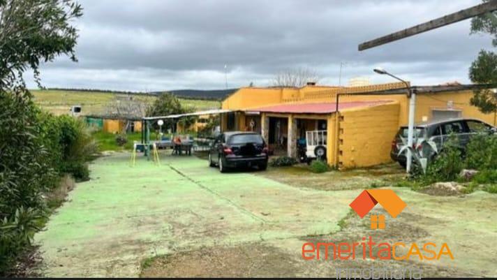 Venta de finca de recreo en Mirandilla