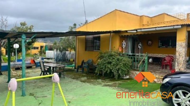 Venta de finca de recreo en Mirandilla