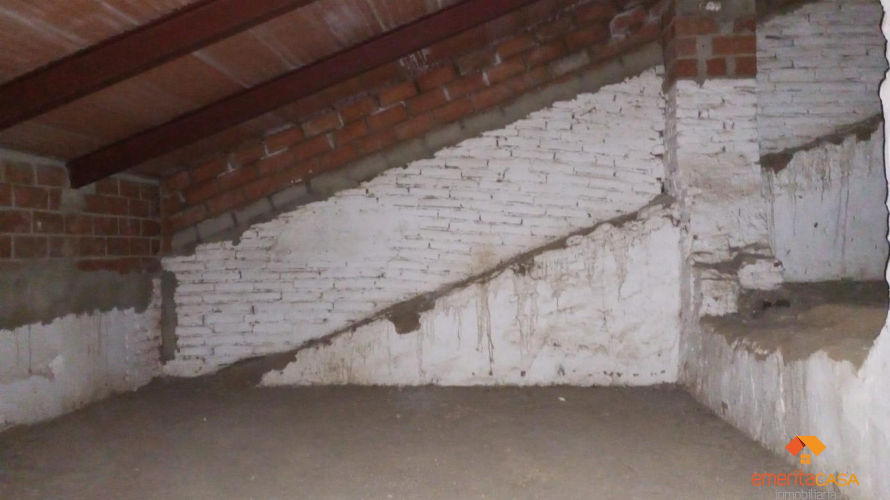 For sale of house in Don Álvaro