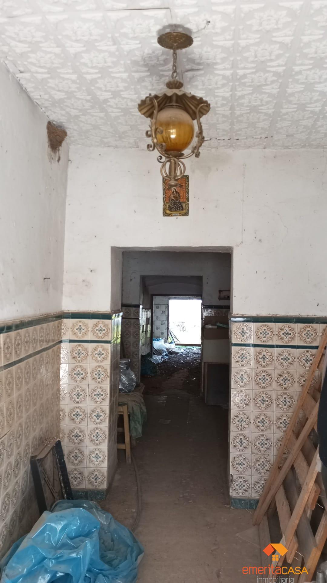 For sale of house in Don Álvaro