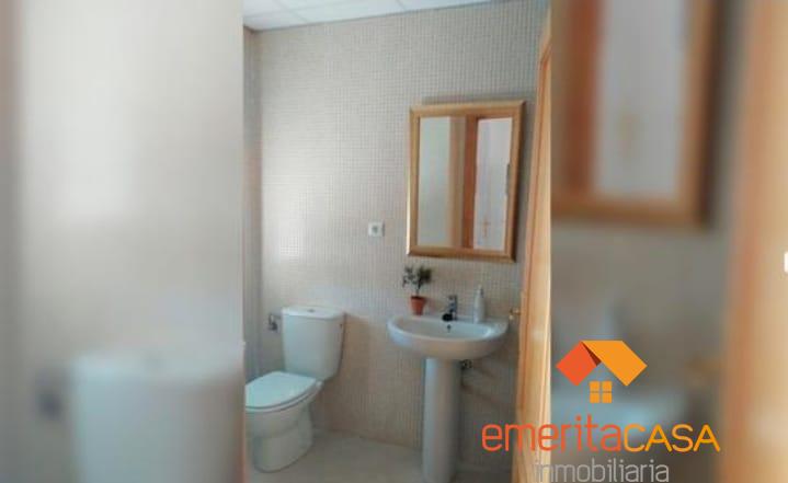 For sale of duplex in Trujillanos