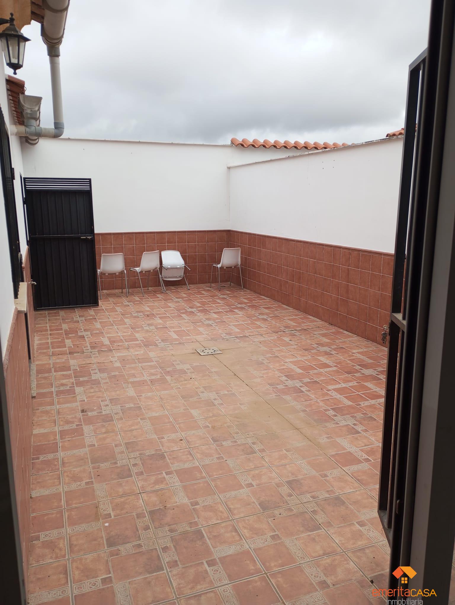 For sale of chalet in Mérida