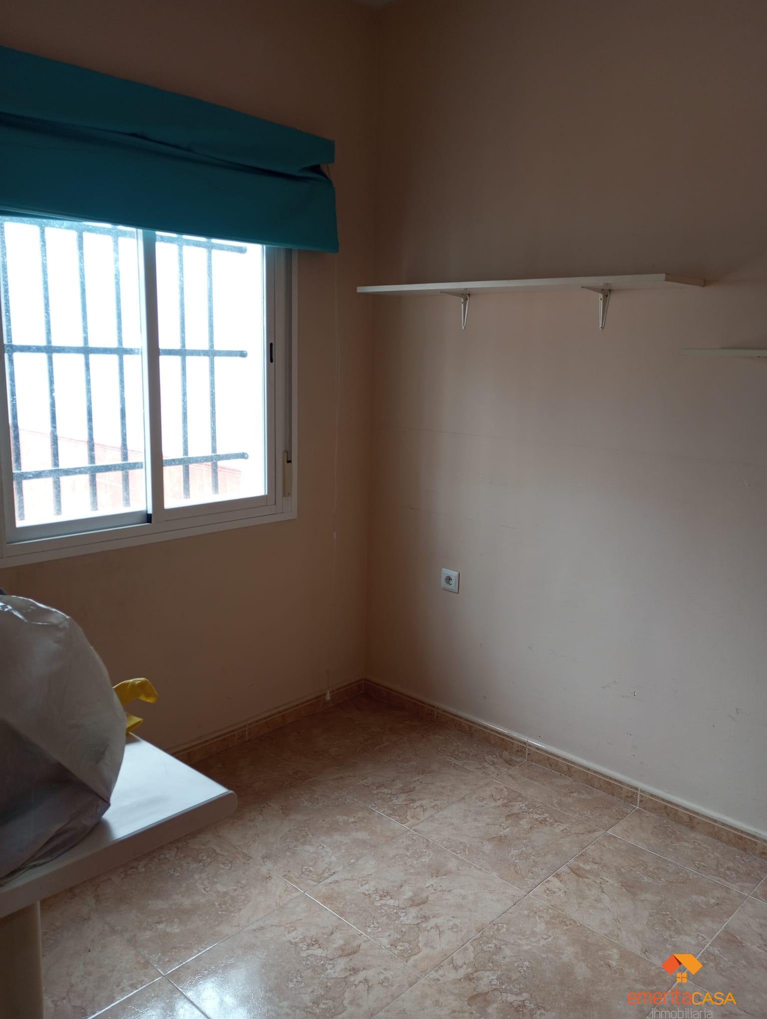 For sale of chalet in Mérida