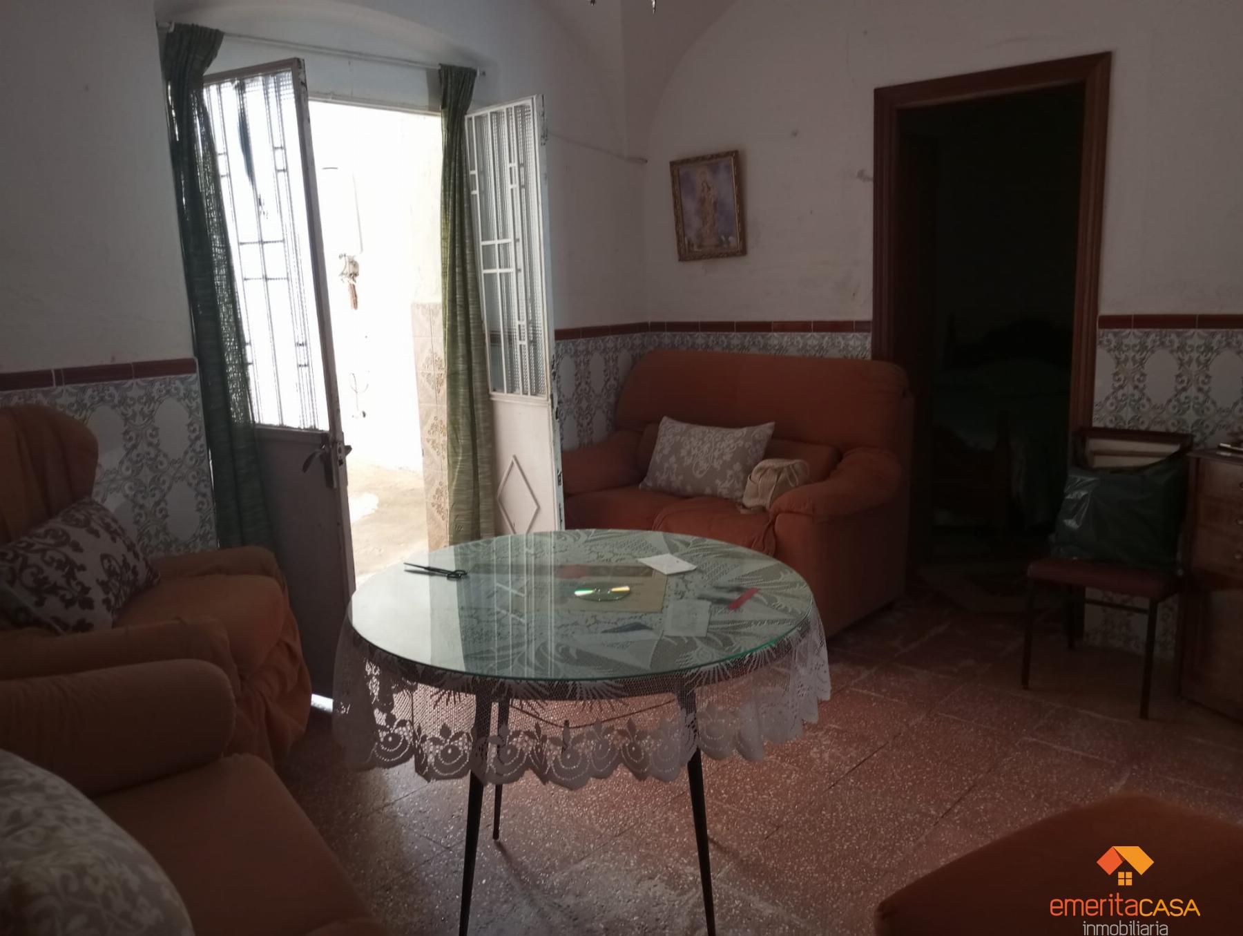 For sale of house in Esparragalejo