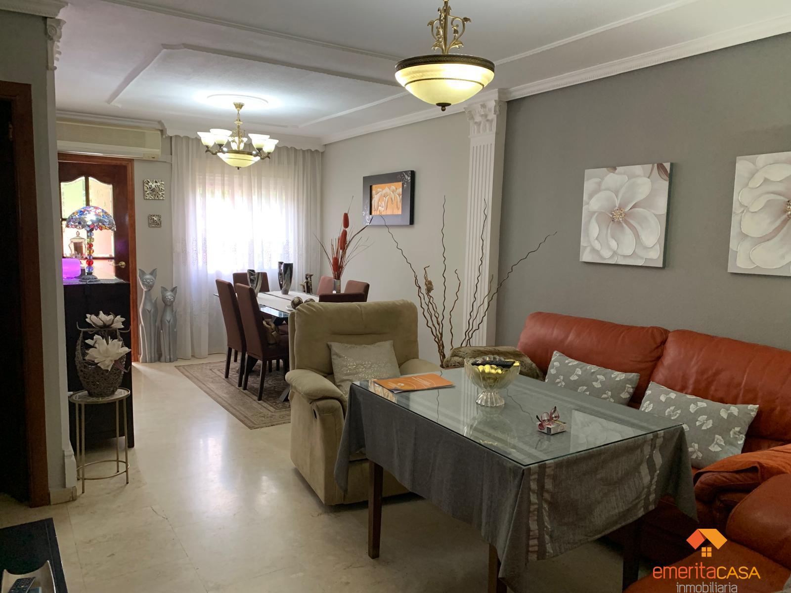 For sale of chalet in Trujillanos