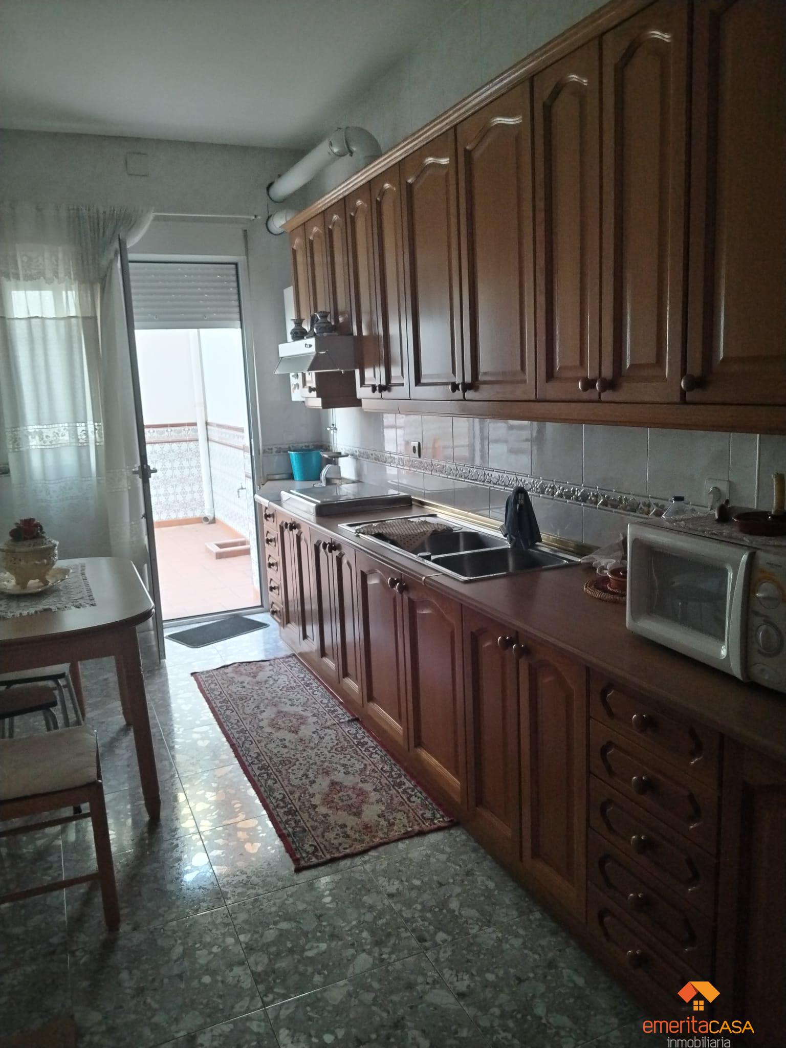 For sale of duplex in Guareña