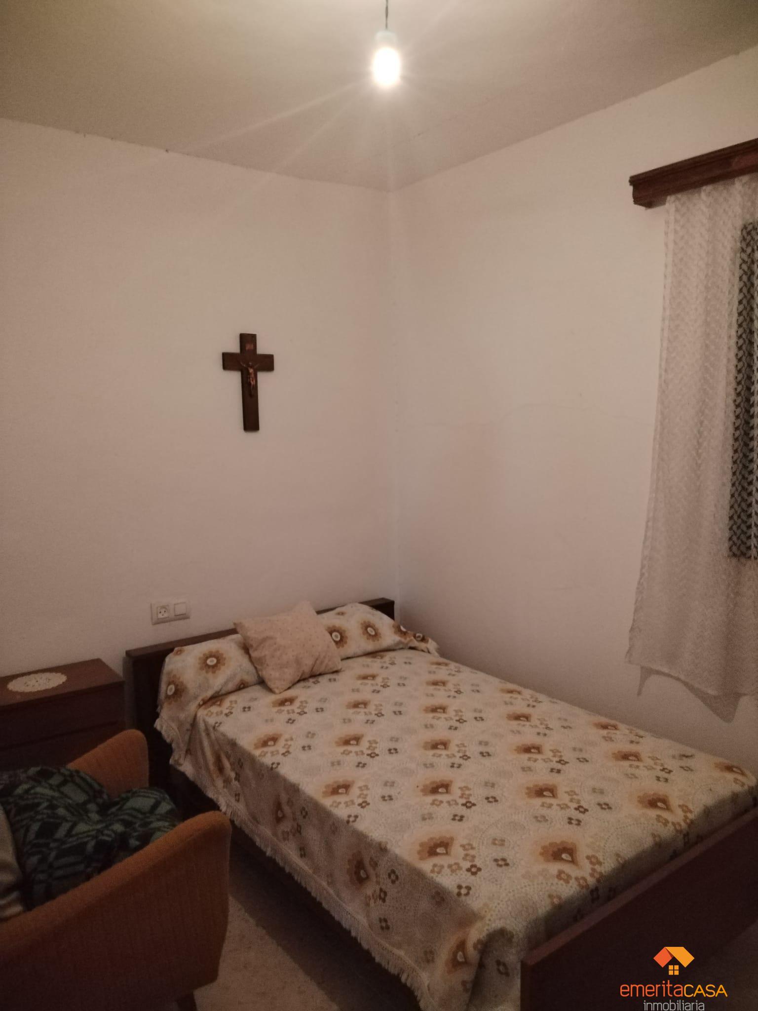 For sale of recreation property in Guareña