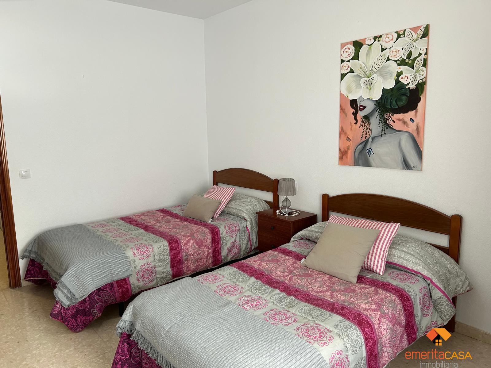 For sale of chalet in Mérida
