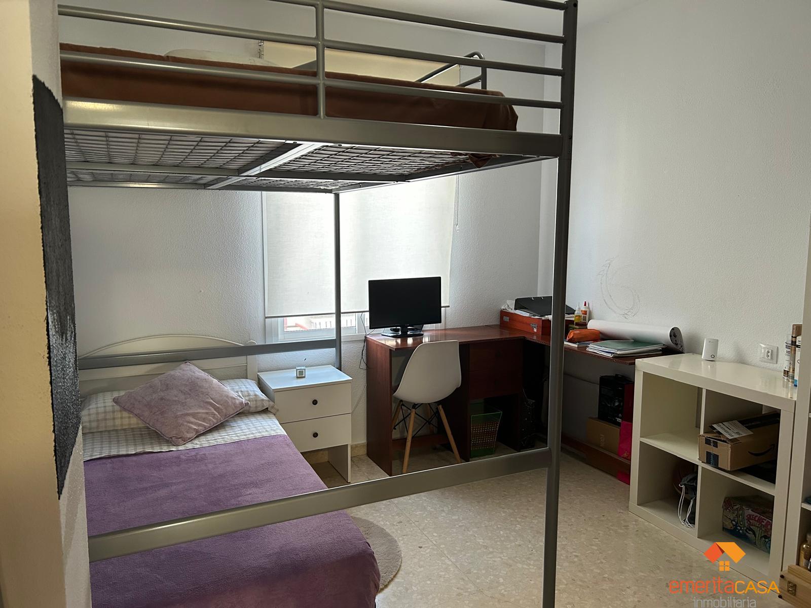 For sale of chalet in Mérida