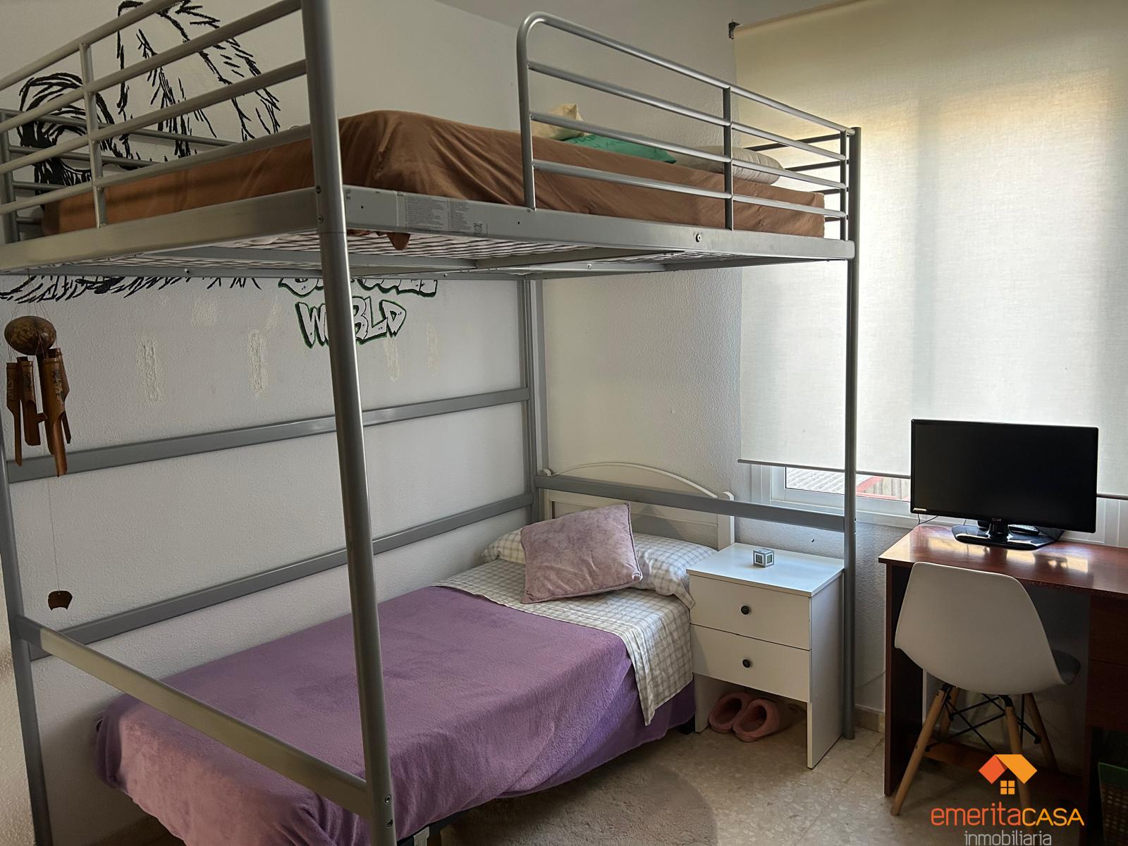 For sale of chalet in Mérida