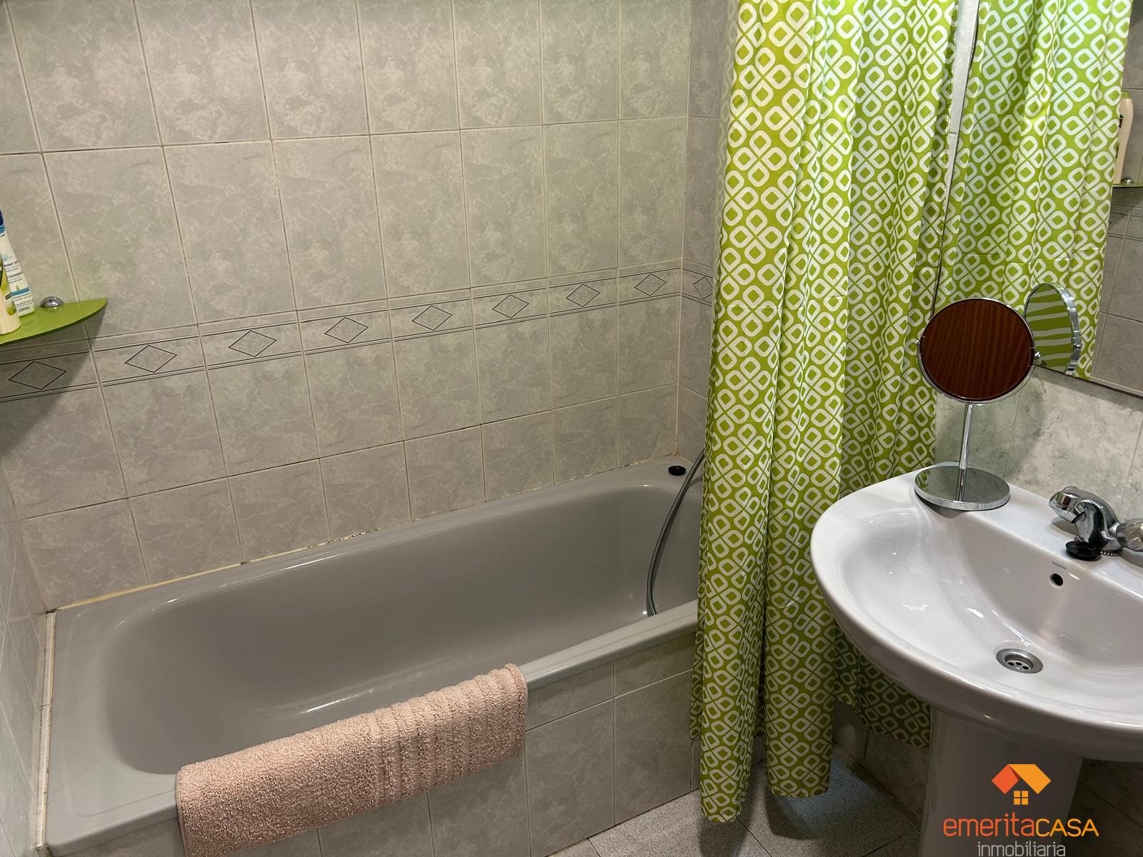 For sale of chalet in Mérida