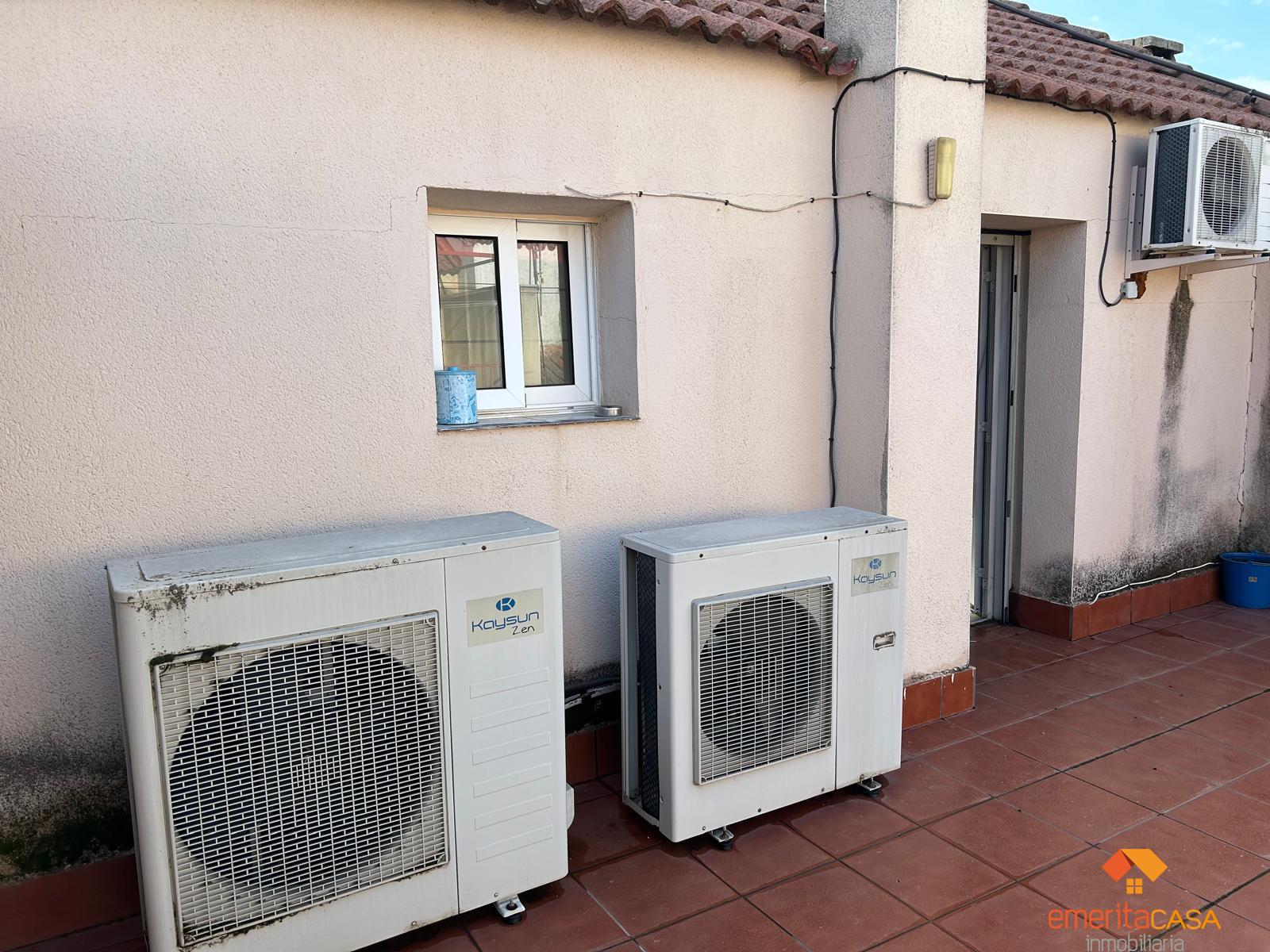 For sale of chalet in Mérida