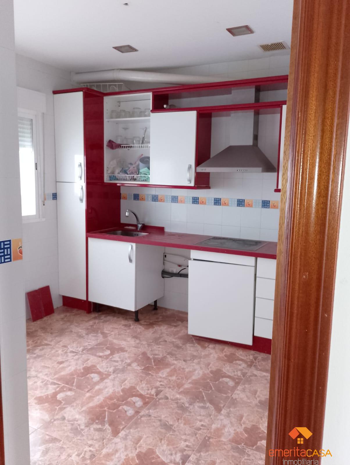 For sale of chalet in Aljucén