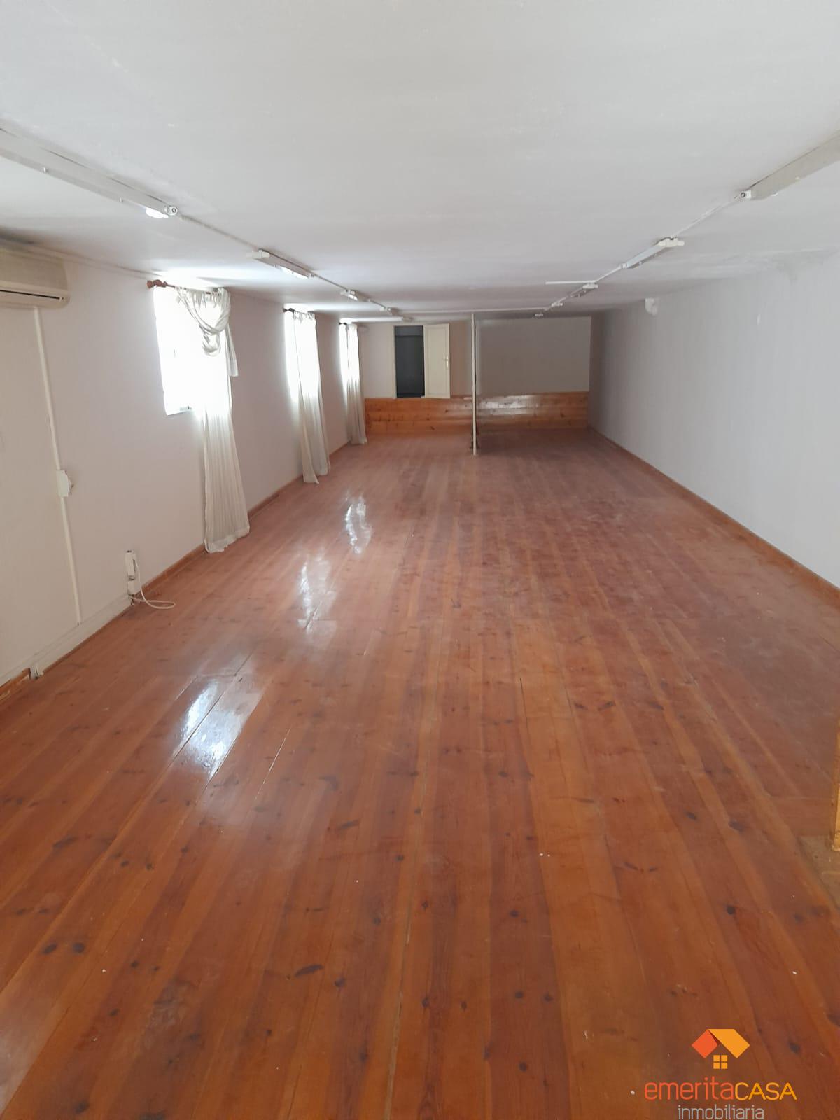 For sale of commercial in Mérida