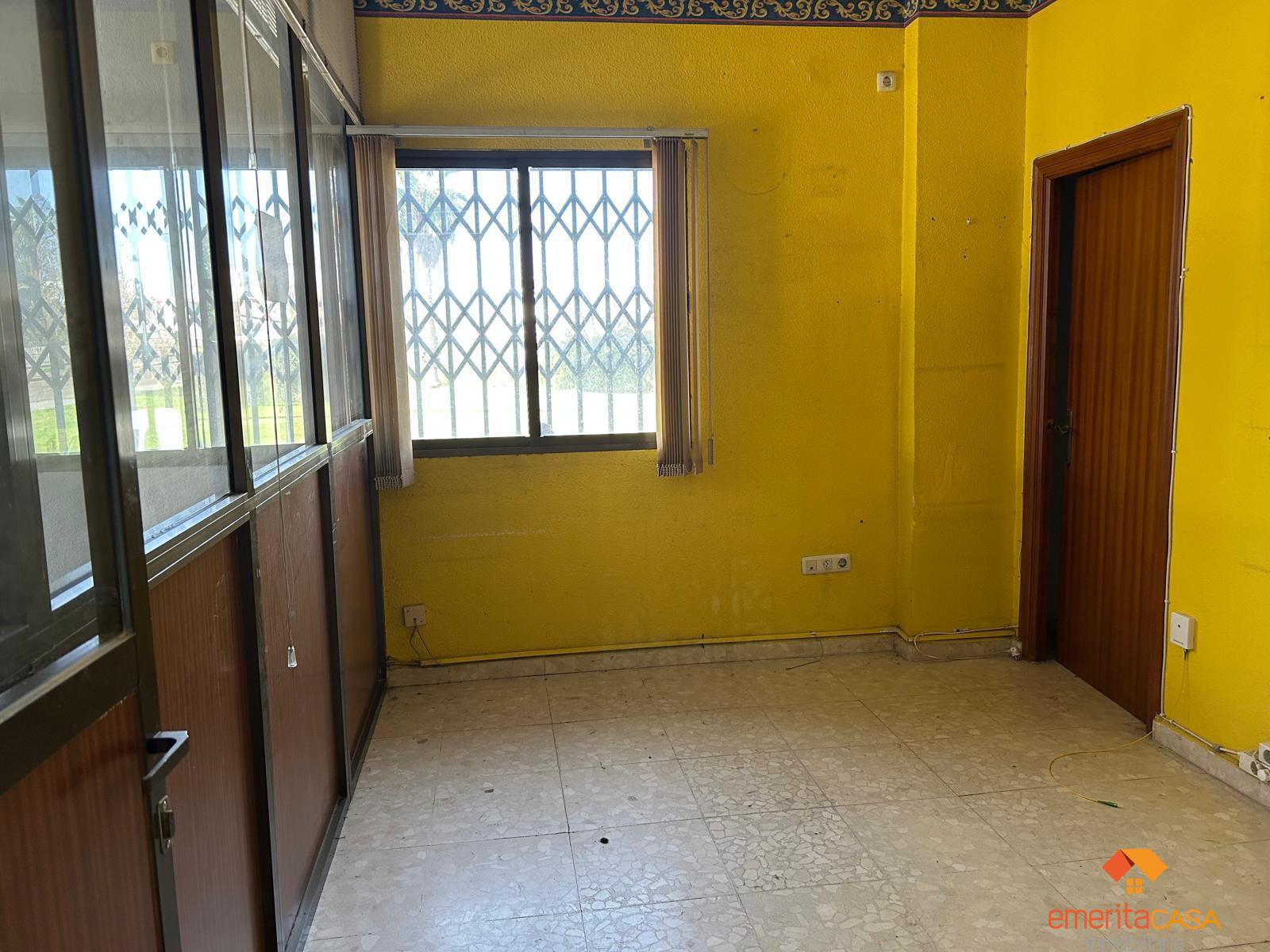 For rent of commercial in Mérida