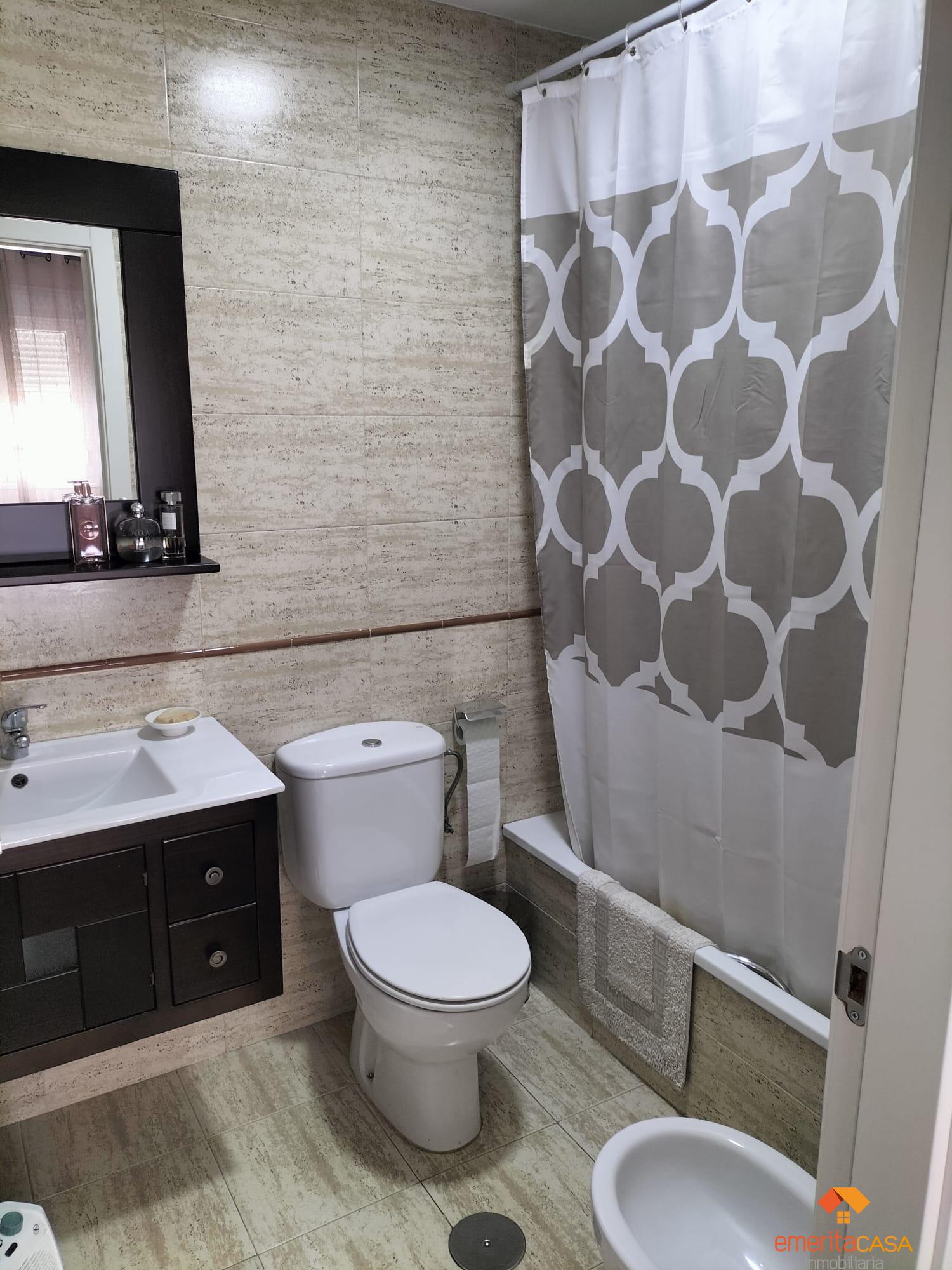 For sale of duplex in Almendralejo