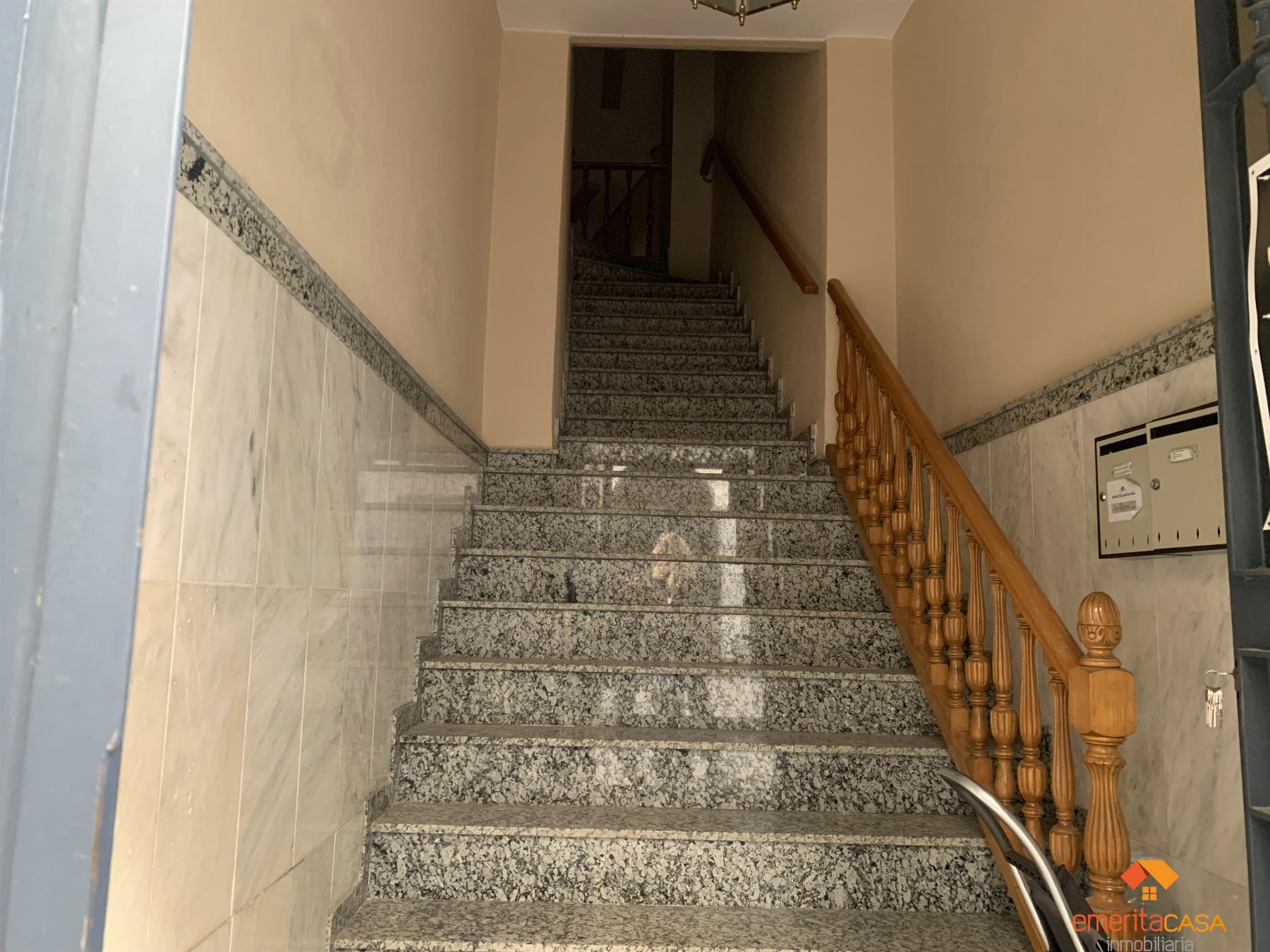 For sale of commercial in Almendralejo