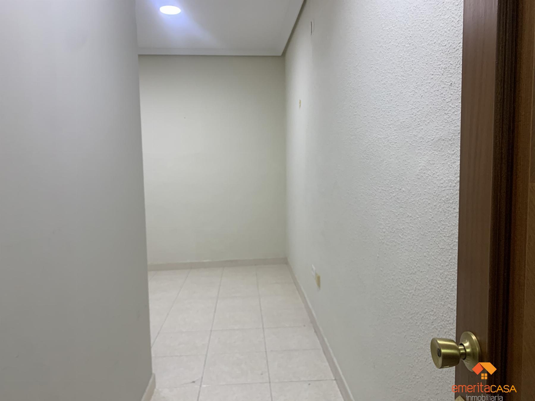 For sale of commercial in Almendralejo