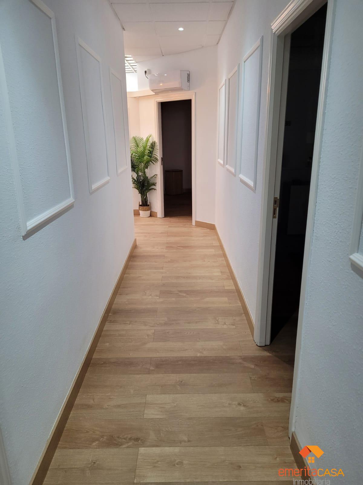 For sale of commercial in Almendralejo