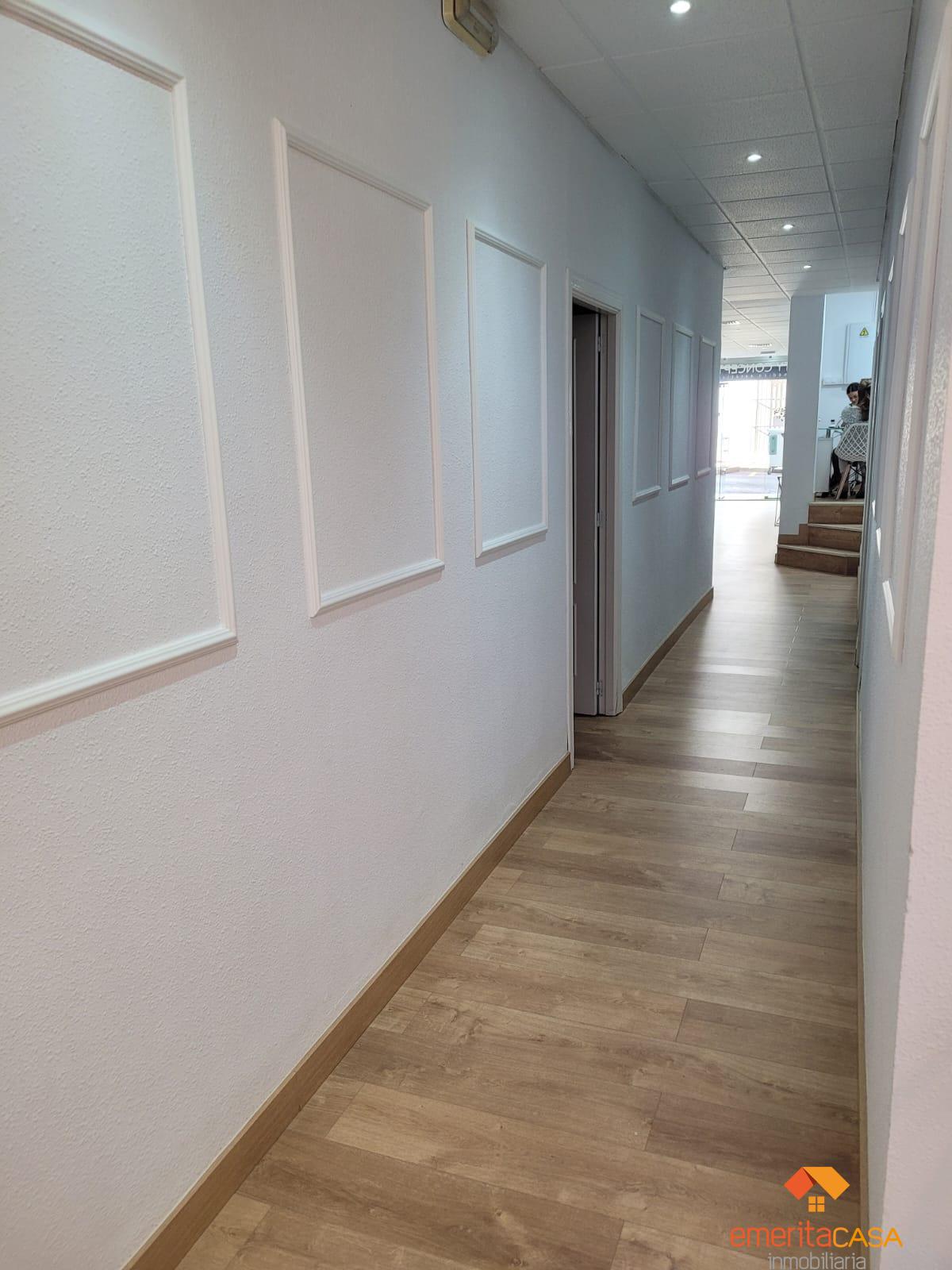 For sale of commercial in Almendralejo