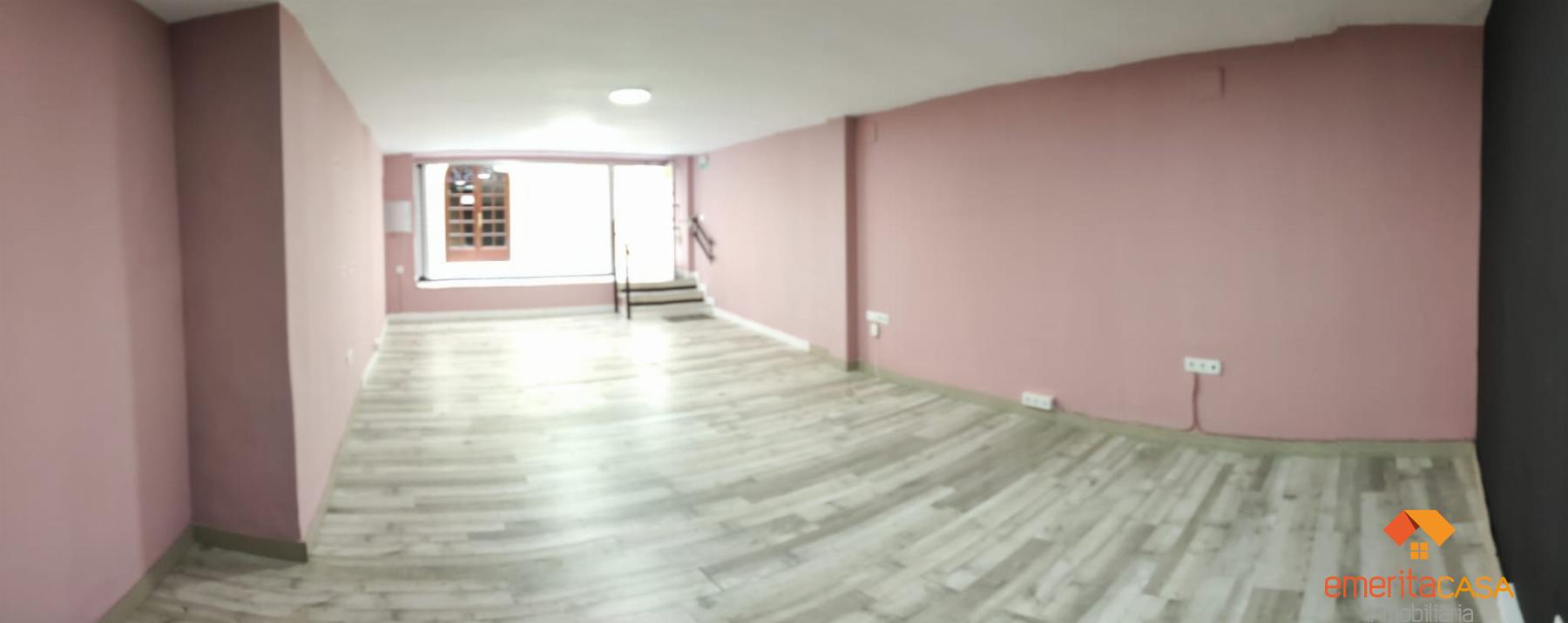 For rent of commercial in Almendralejo