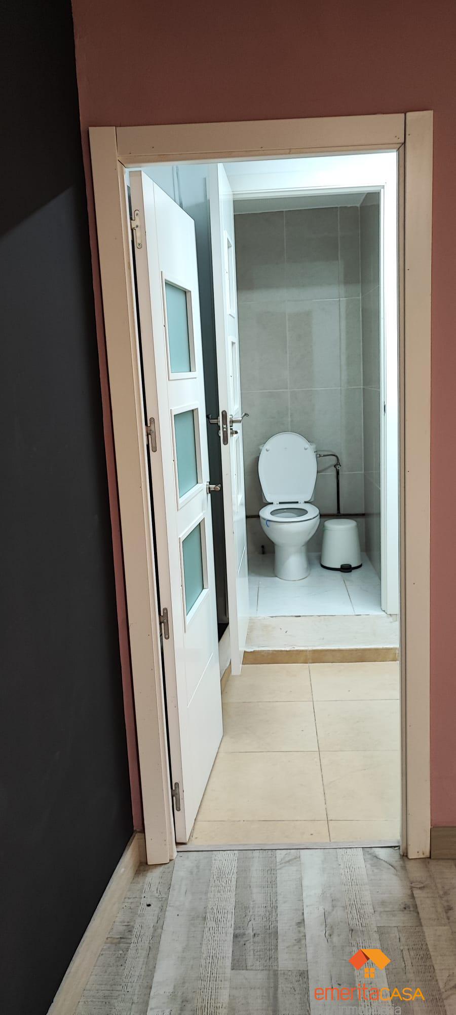 For rent of commercial in Almendralejo