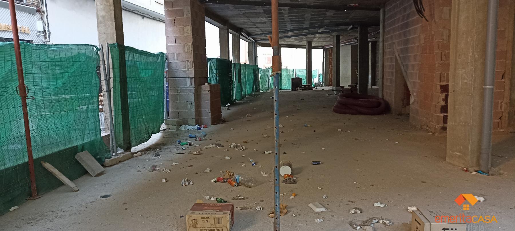 For rent of commercial in Almendralejo