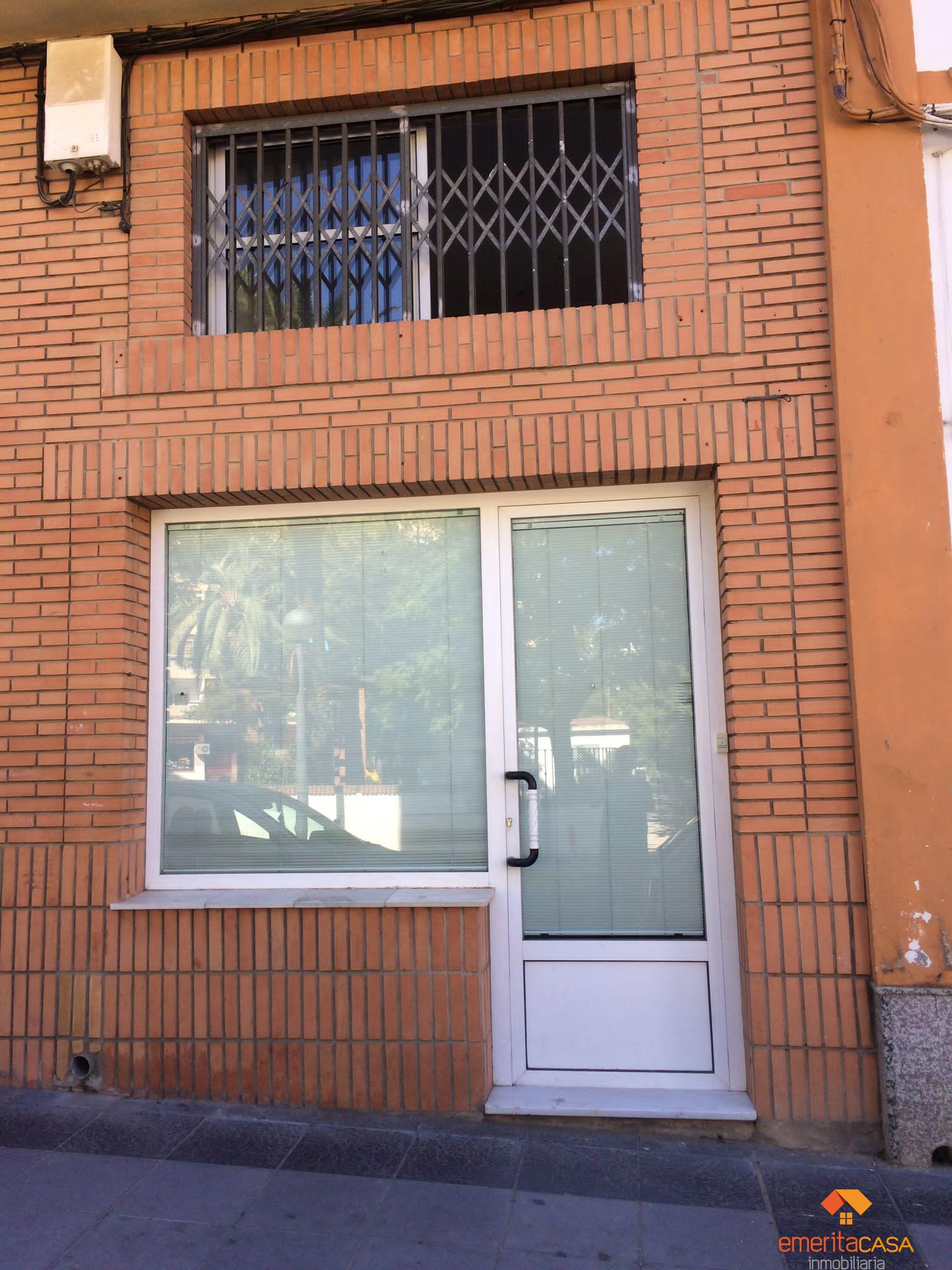 For rent of commercial in Almendralejo