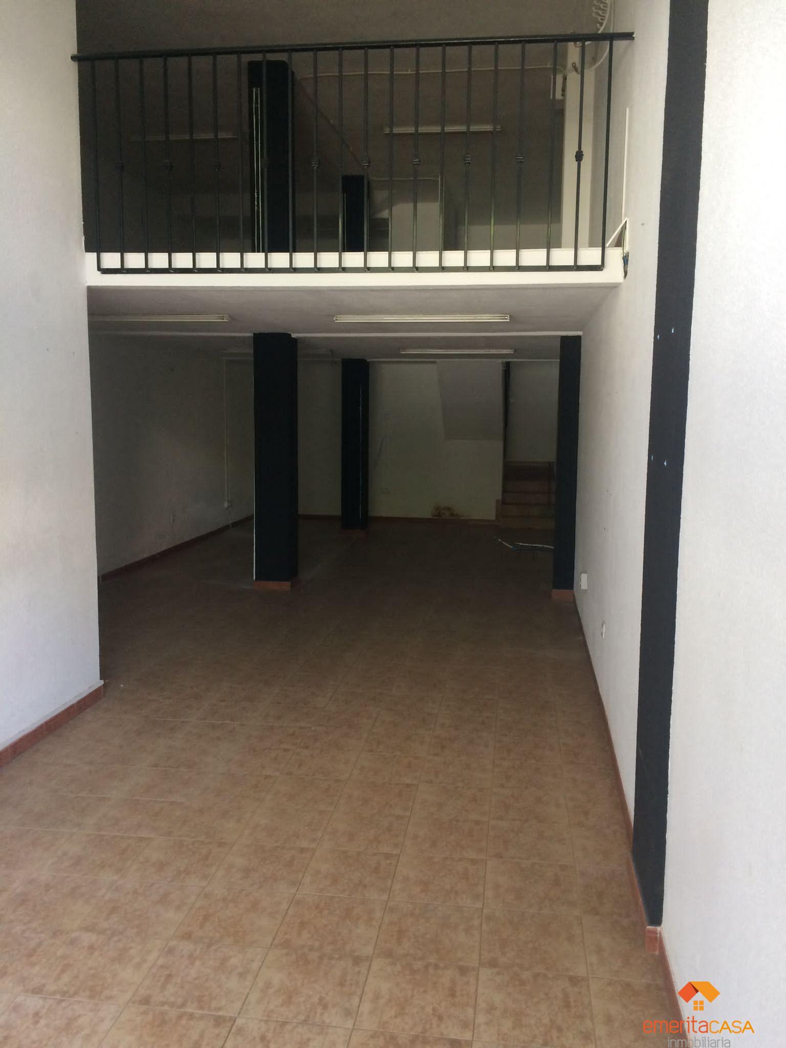 For rent of commercial in Almendralejo