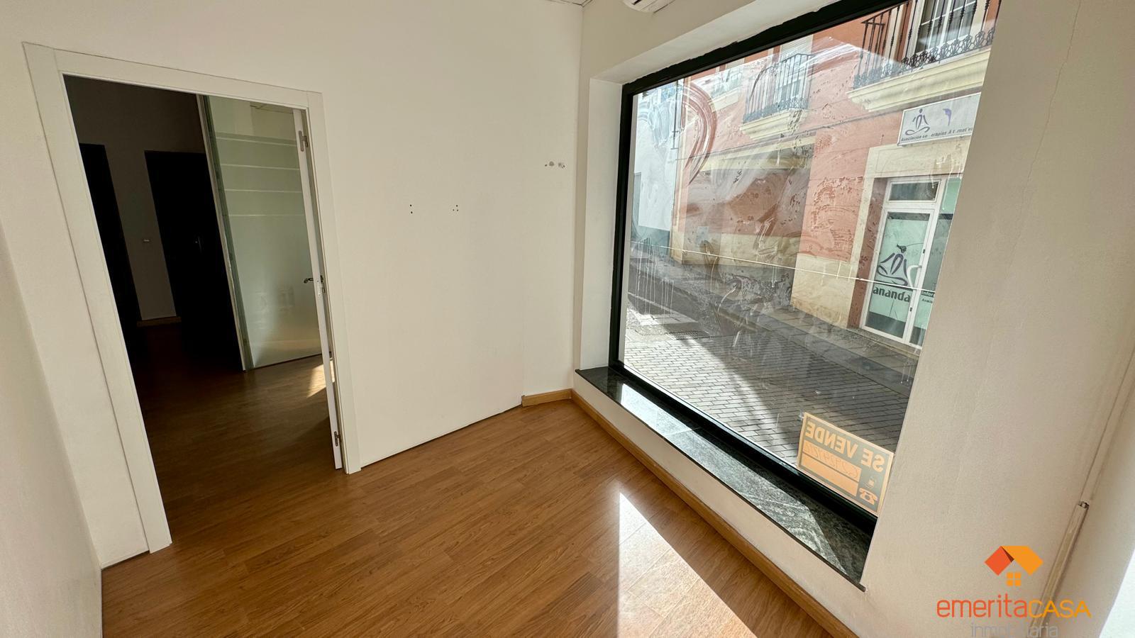 For rent of commercial in Almendralejo