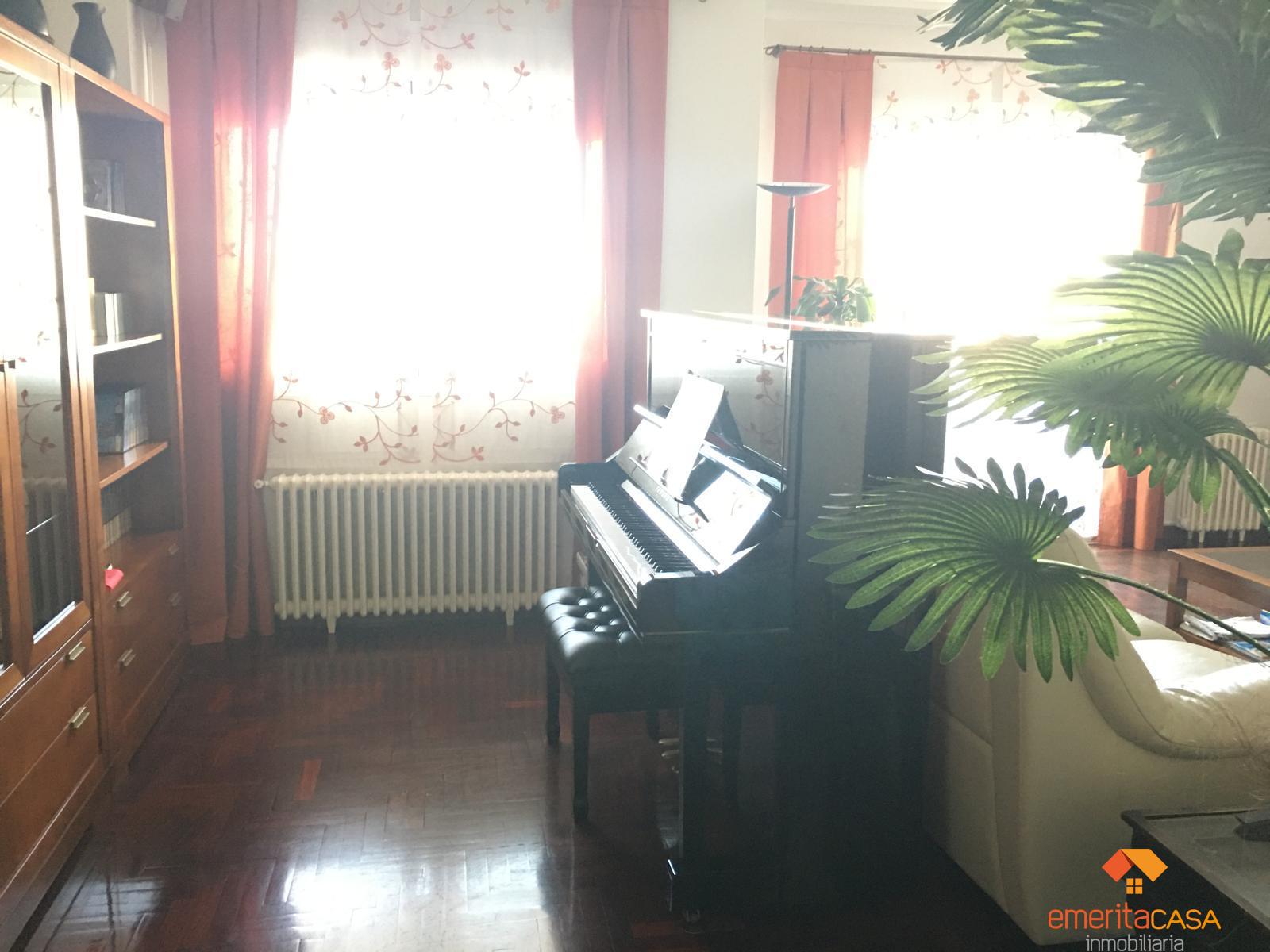 For sale of flat in Almendralejo