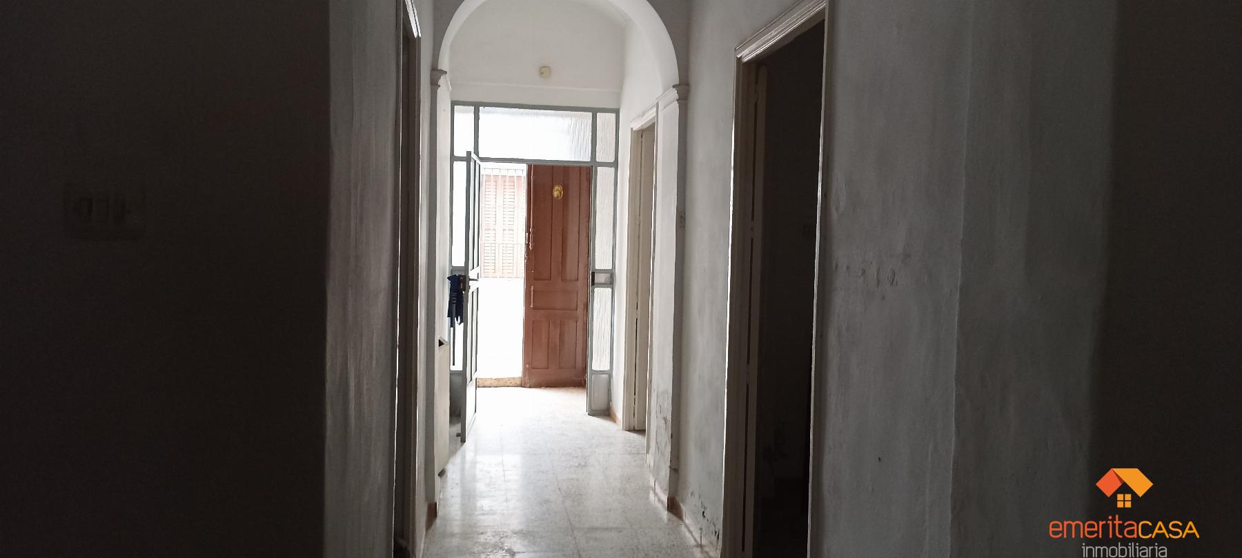 For sale of house in Almendralejo