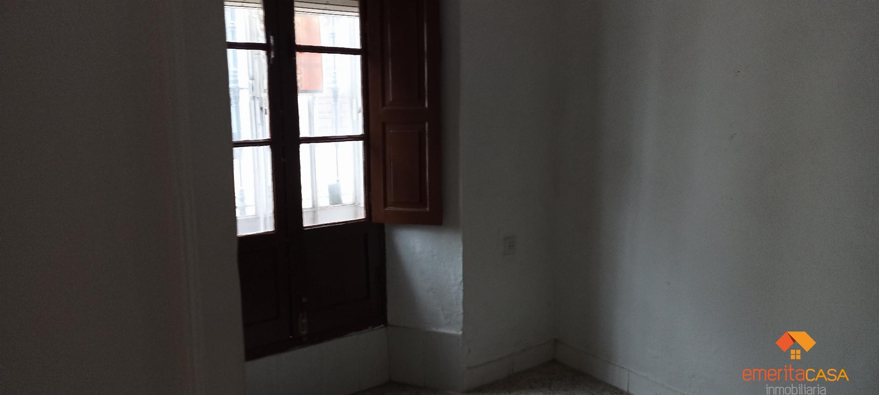 For sale of house in Almendralejo