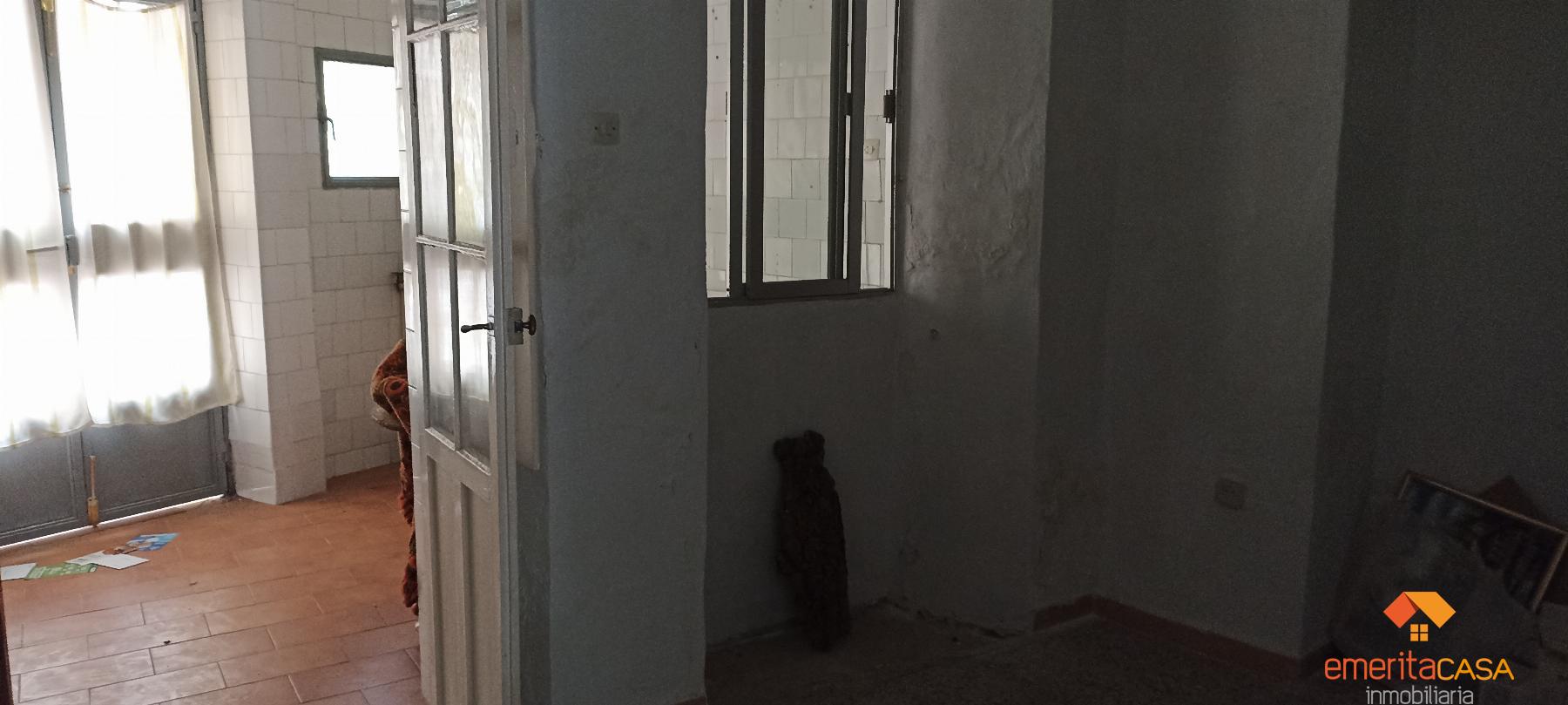 For sale of house in Almendralejo
