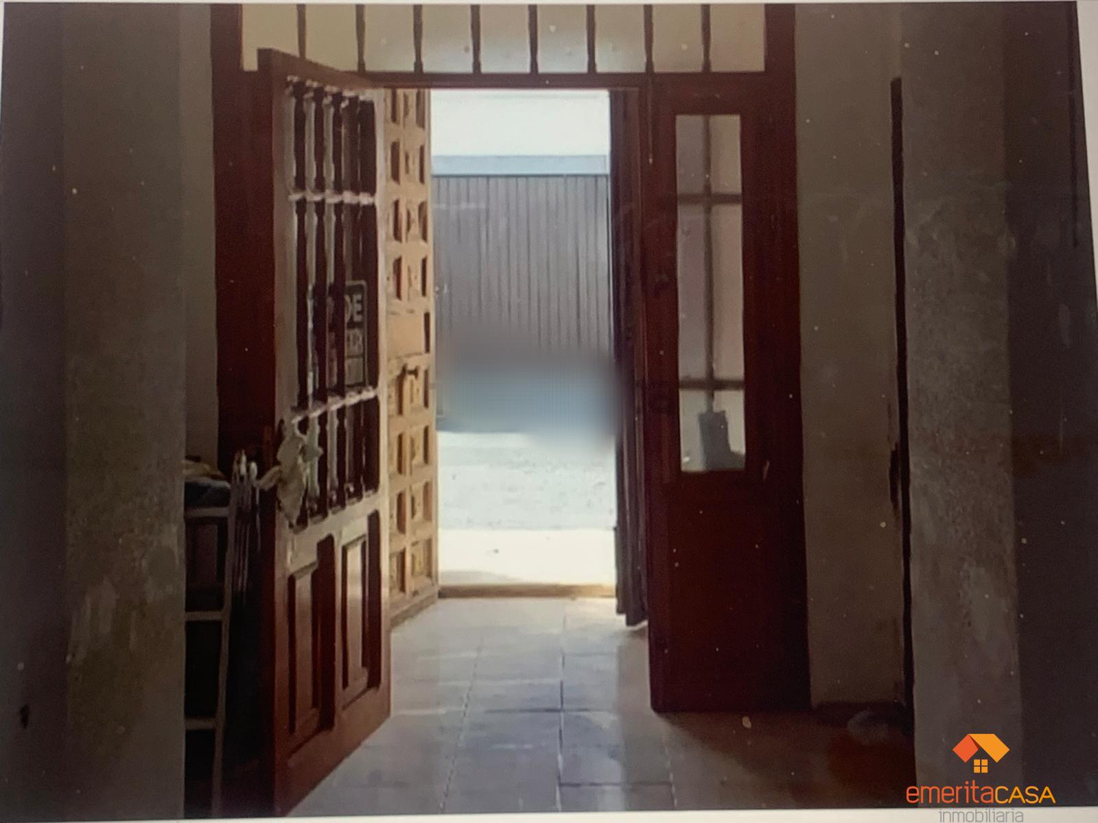 For sale of house in Almendralejo