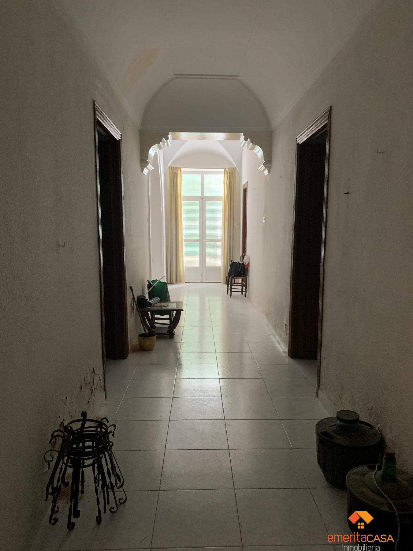 For sale of house in Almendralejo